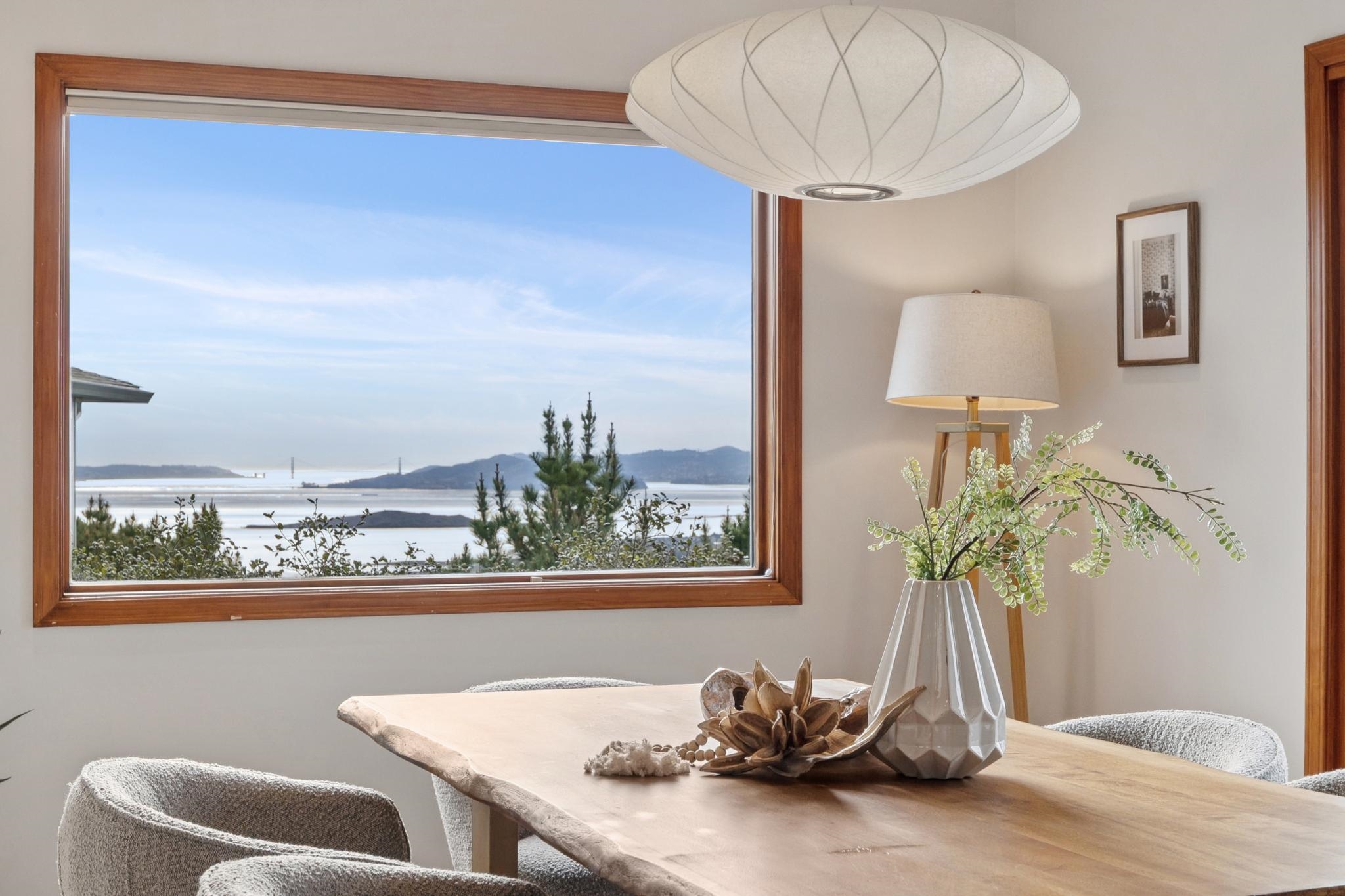 Detail Gallery Image 13 of 46 For 1522 Madera Court, El Cerrito,  CA 94530 - 4 Beds | 2/1 Baths