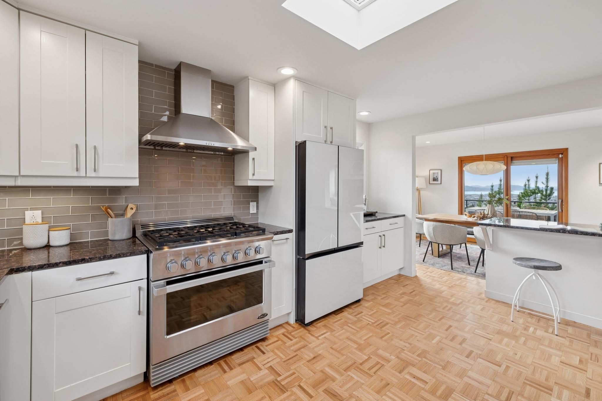 Detail Gallery Image 19 of 46 For 1522 Madera Court, El Cerrito,  CA 94530 - 4 Beds | 2/1 Baths