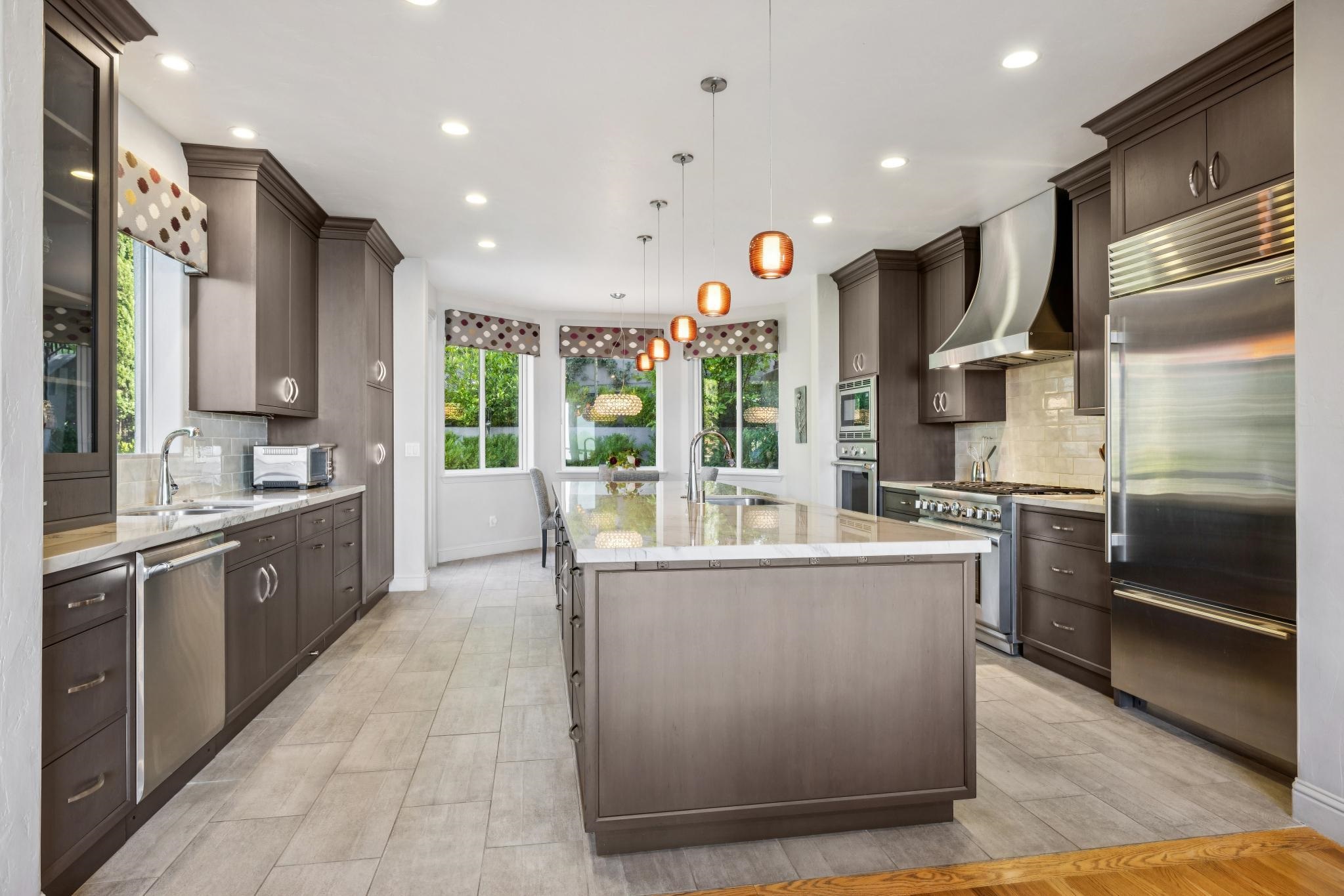 Detail Gallery Image 17 of 40 For 1426 Grand View Dr, Berkeley,  CA 94705 - 4 Beds | 4 Baths