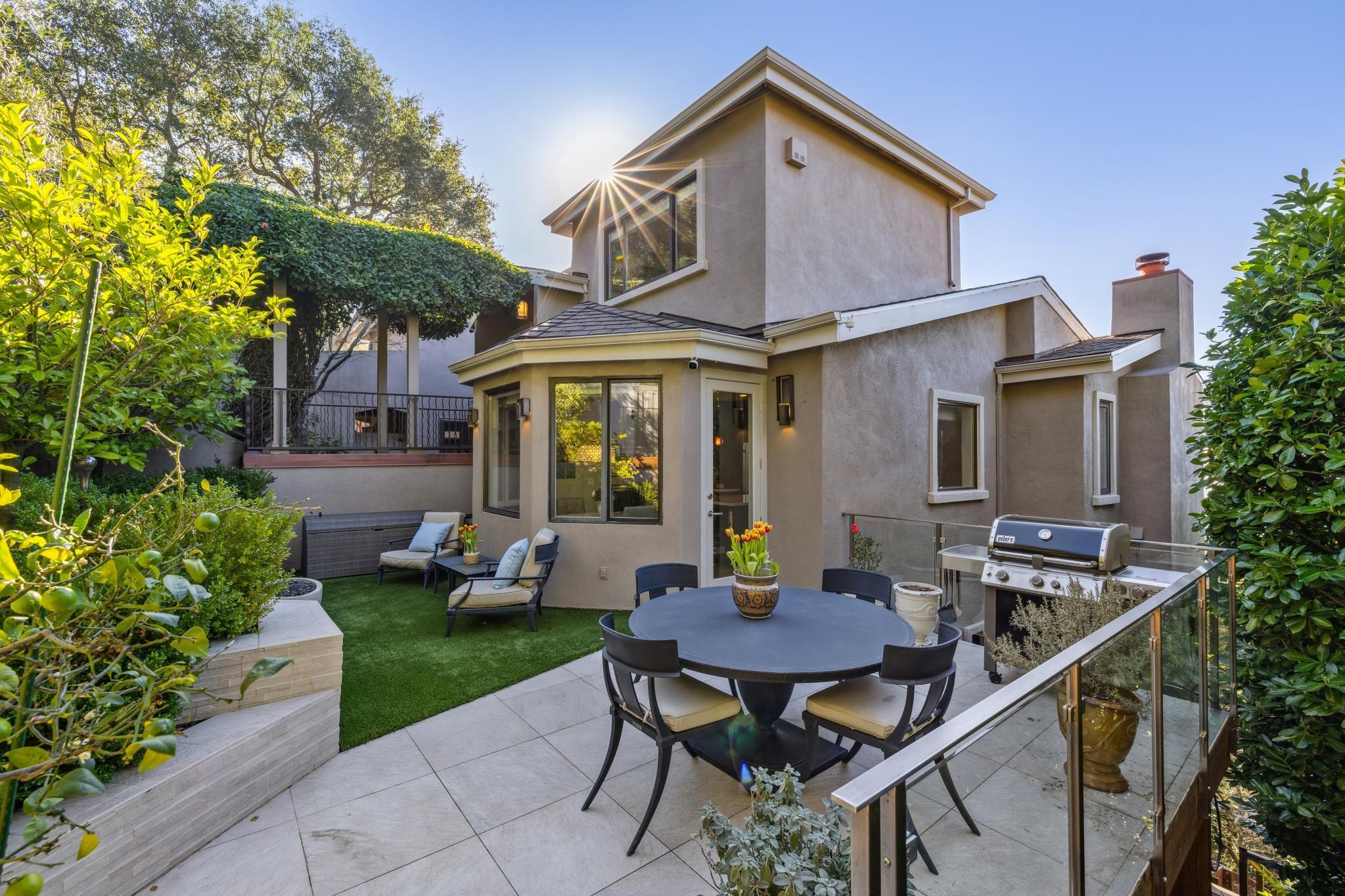 Detail Gallery Image 39 of 40 For 1426 Grand View Dr, Berkeley,  CA 94705 - 4 Beds | 4 Baths