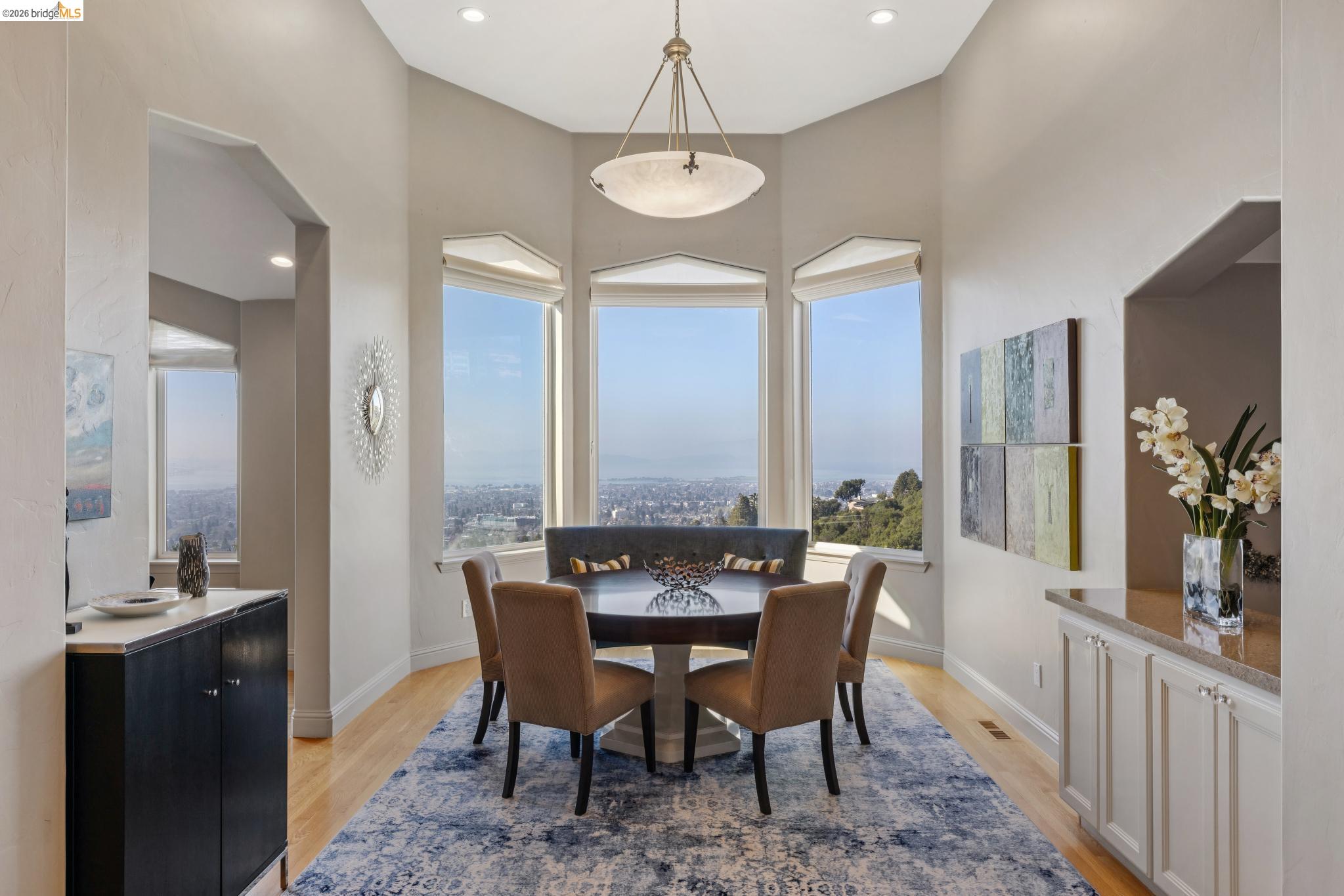 Detail Gallery Image 6 of 49 For 1426 Grand View Dr, Berkeley,  CA 94705 - 4 Beds | 4 Baths