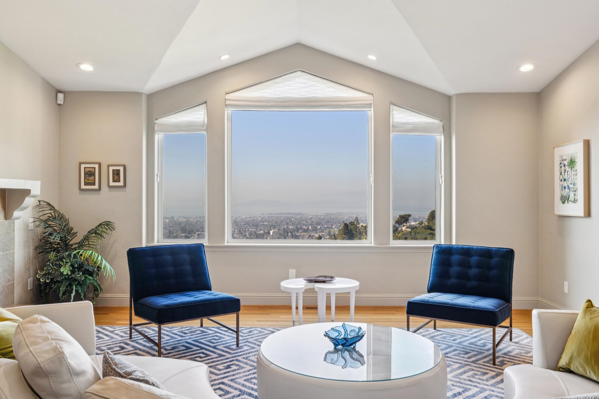 Detail Gallery Image 8 of 40 For 1426 Grand View Dr, Berkeley,  CA 94705 - 4 Beds | 4 Baths