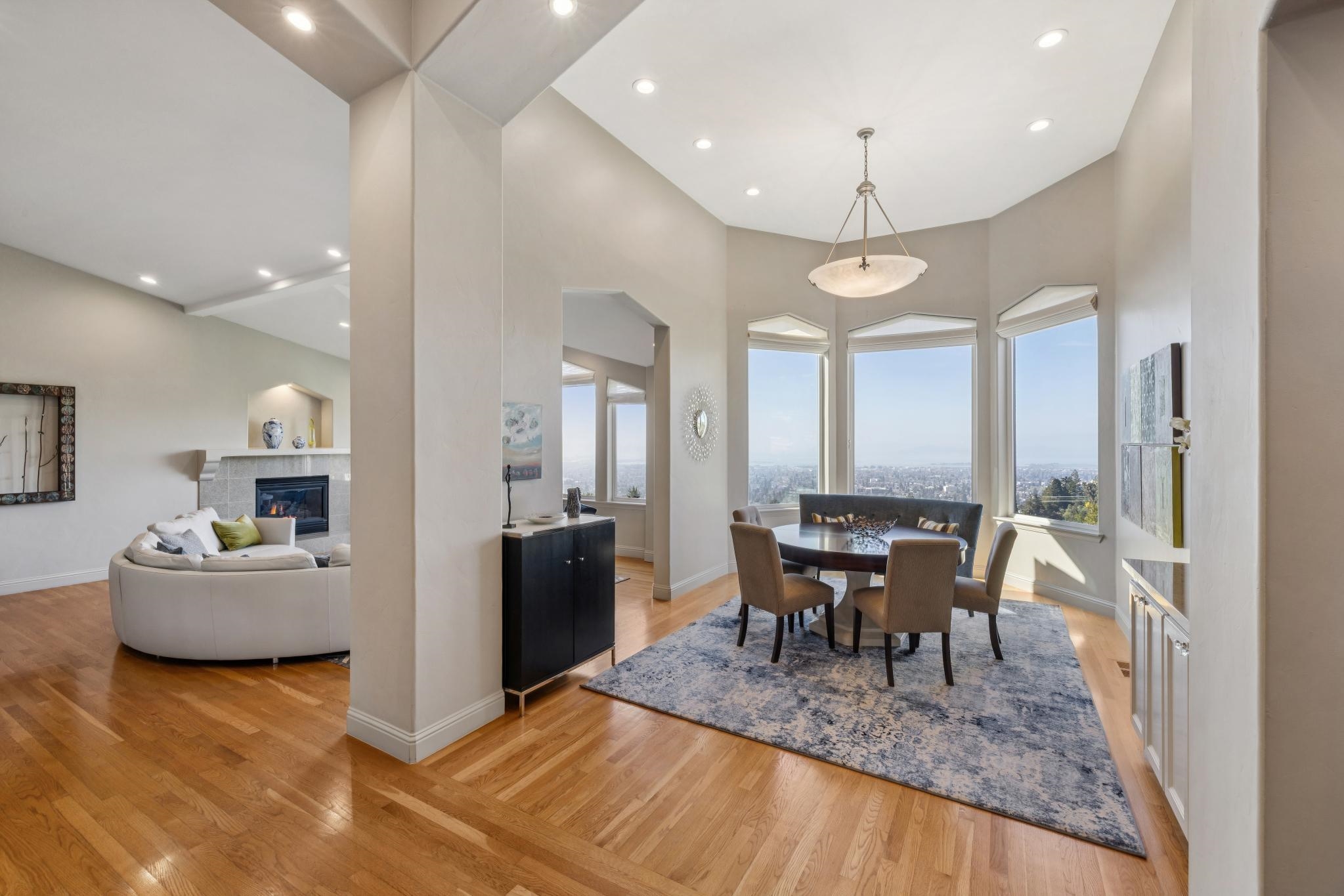 Detail Gallery Image 10 of 40 For 1426 Grand View Dr, Berkeley,  CA 94705 - 4 Beds | 4 Baths