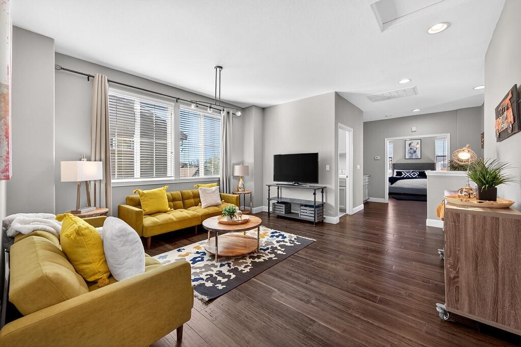 Detail Gallery Image 25 of 60 For 390 Caravaggio Cir, Sacramento,  CA 95835 - 3 Beds | 2/1 Baths