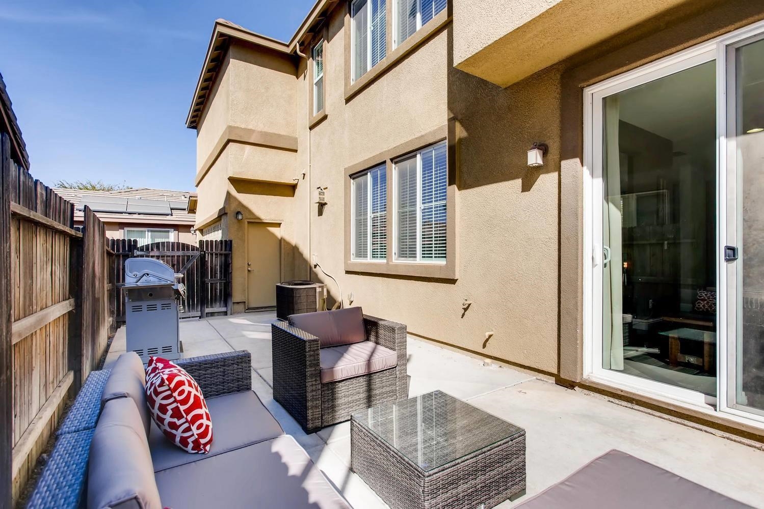 Detail Gallery Image 55 of 60 For 390 Caravaggio Cir, Sacramento,  CA 95835 - 3 Beds | 2/1 Baths