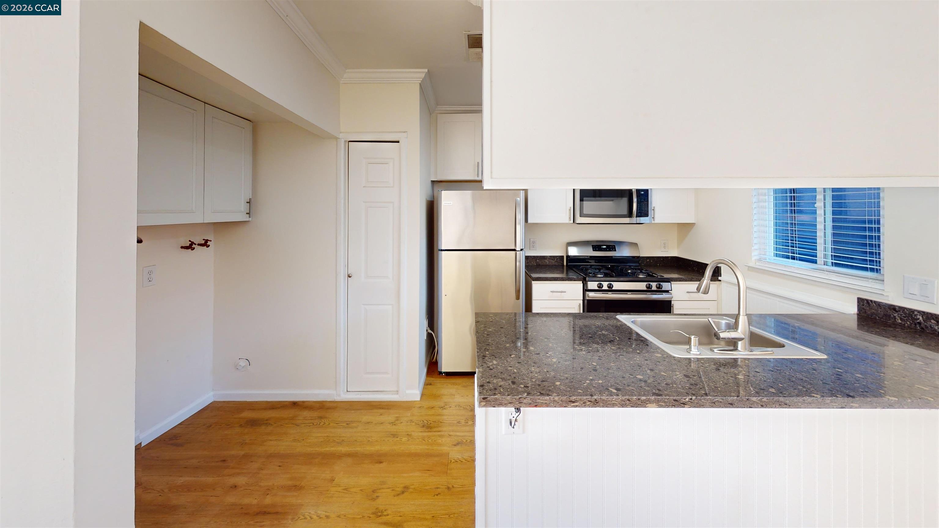 Photo #6: 41123694 Listing: Photo #6