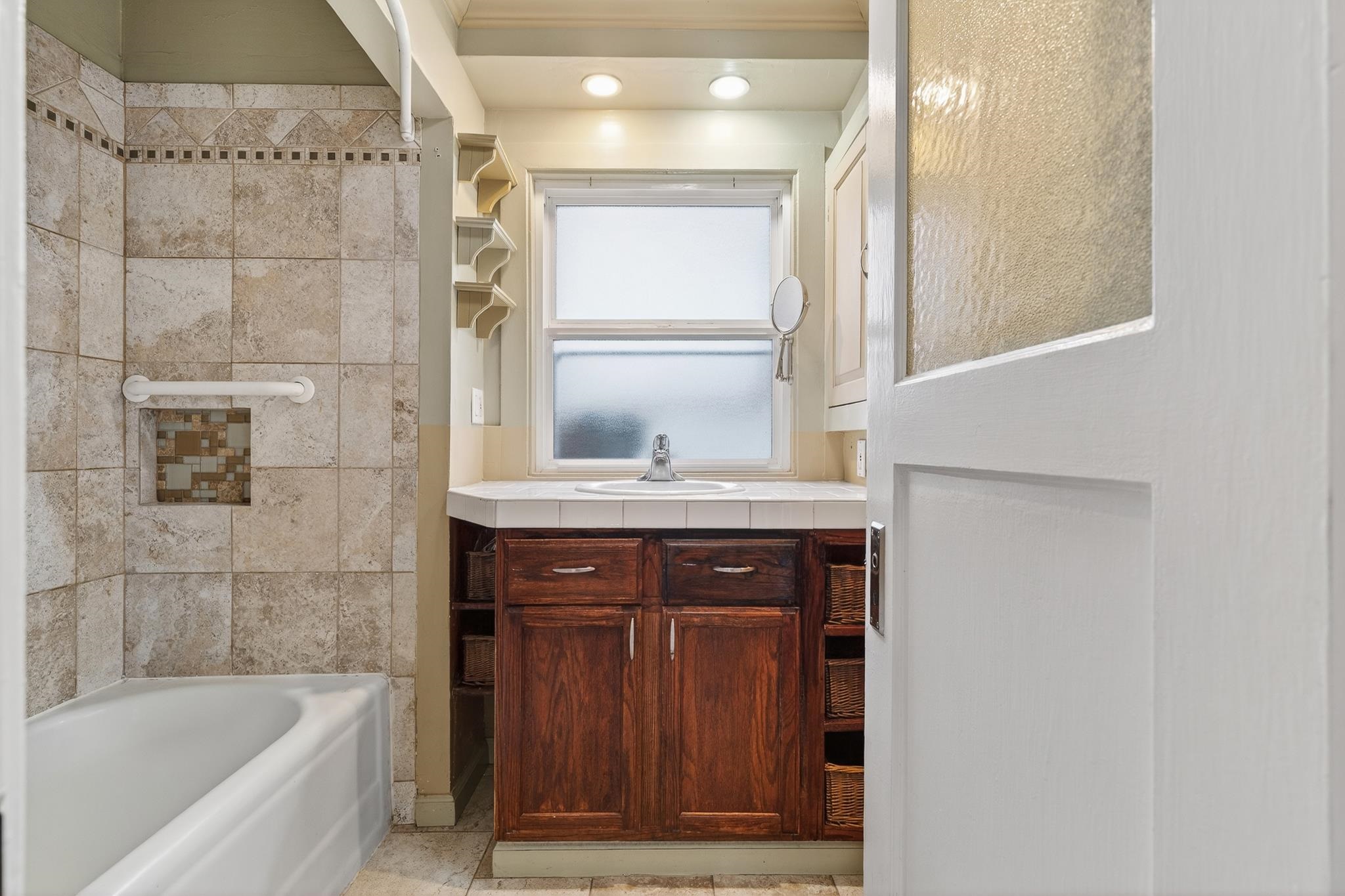 Detail Gallery Image 18 of 37 For 1128 Delaware St, Berkeley,  CA 94702 - 2 Beds | 1 Baths