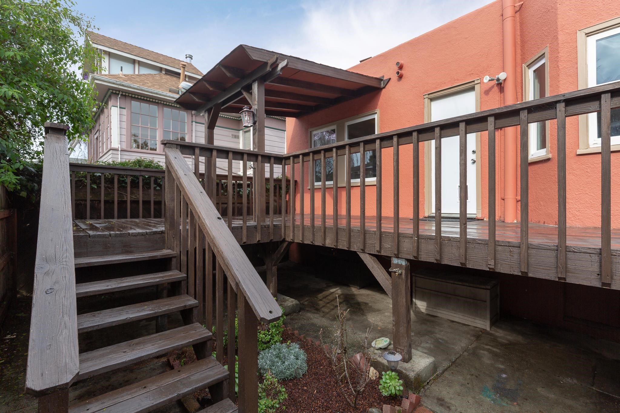 Detail Gallery Image 27 of 37 For 1128 Delaware St, Berkeley,  CA 94702 - 2 Beds | 1 Baths