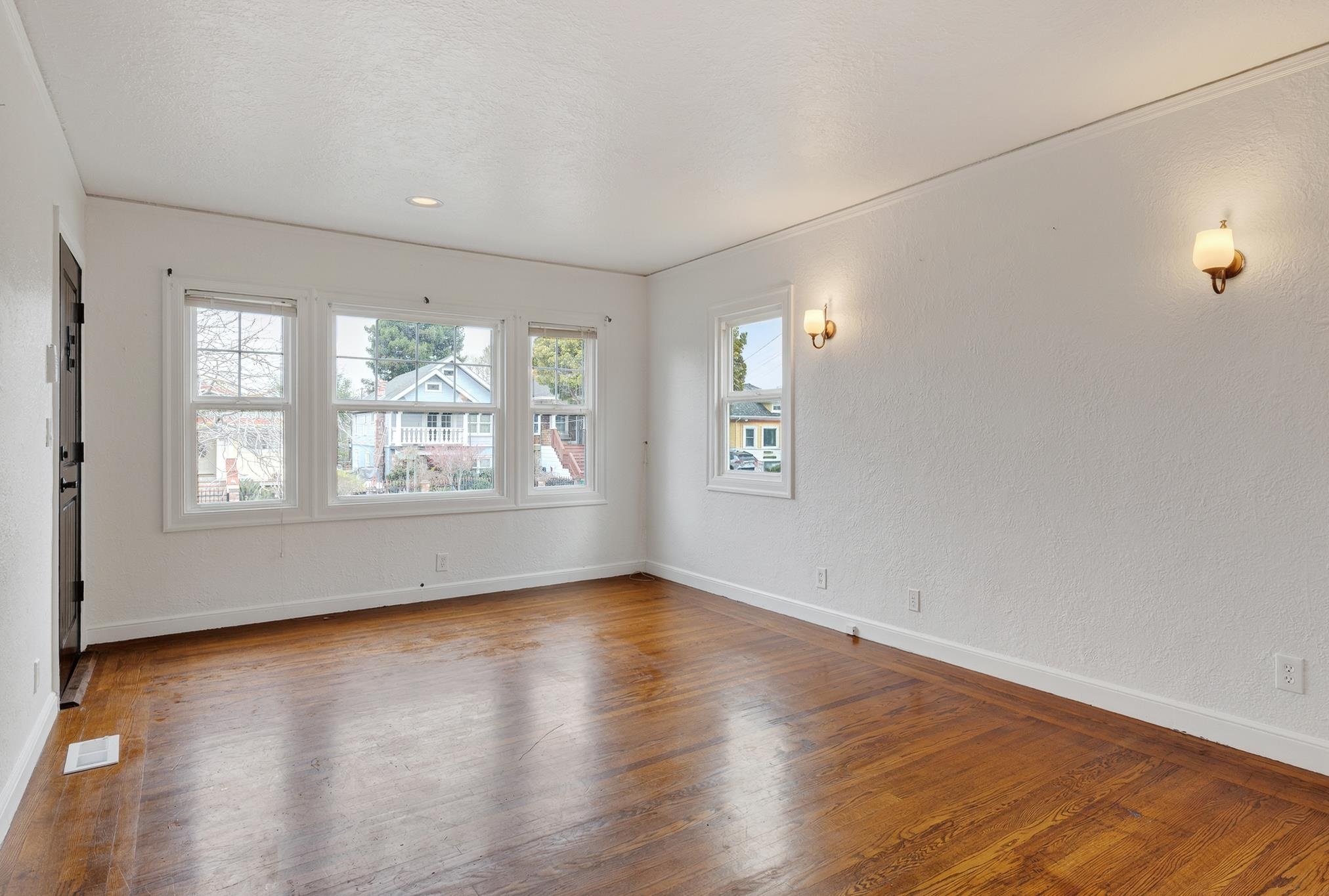Detail Gallery Image 6 of 37 For 1128 Delaware St, Berkeley,  CA 94702 - 2 Beds | 1 Baths