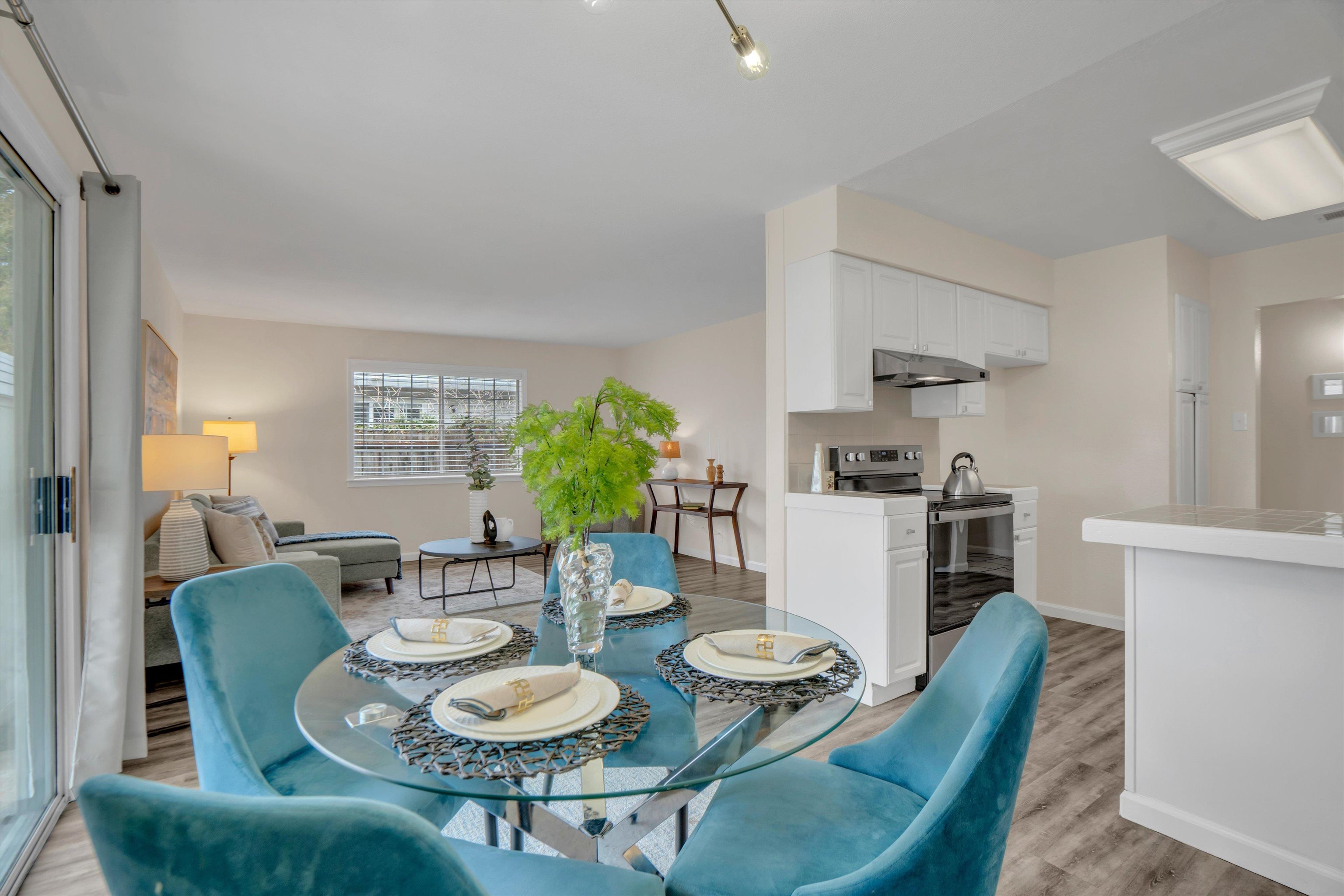 Detail Gallery Image 12 of 33 For 628 Nightingale St, Livermore,  CA 94551 - 4 Beds | 2 Baths