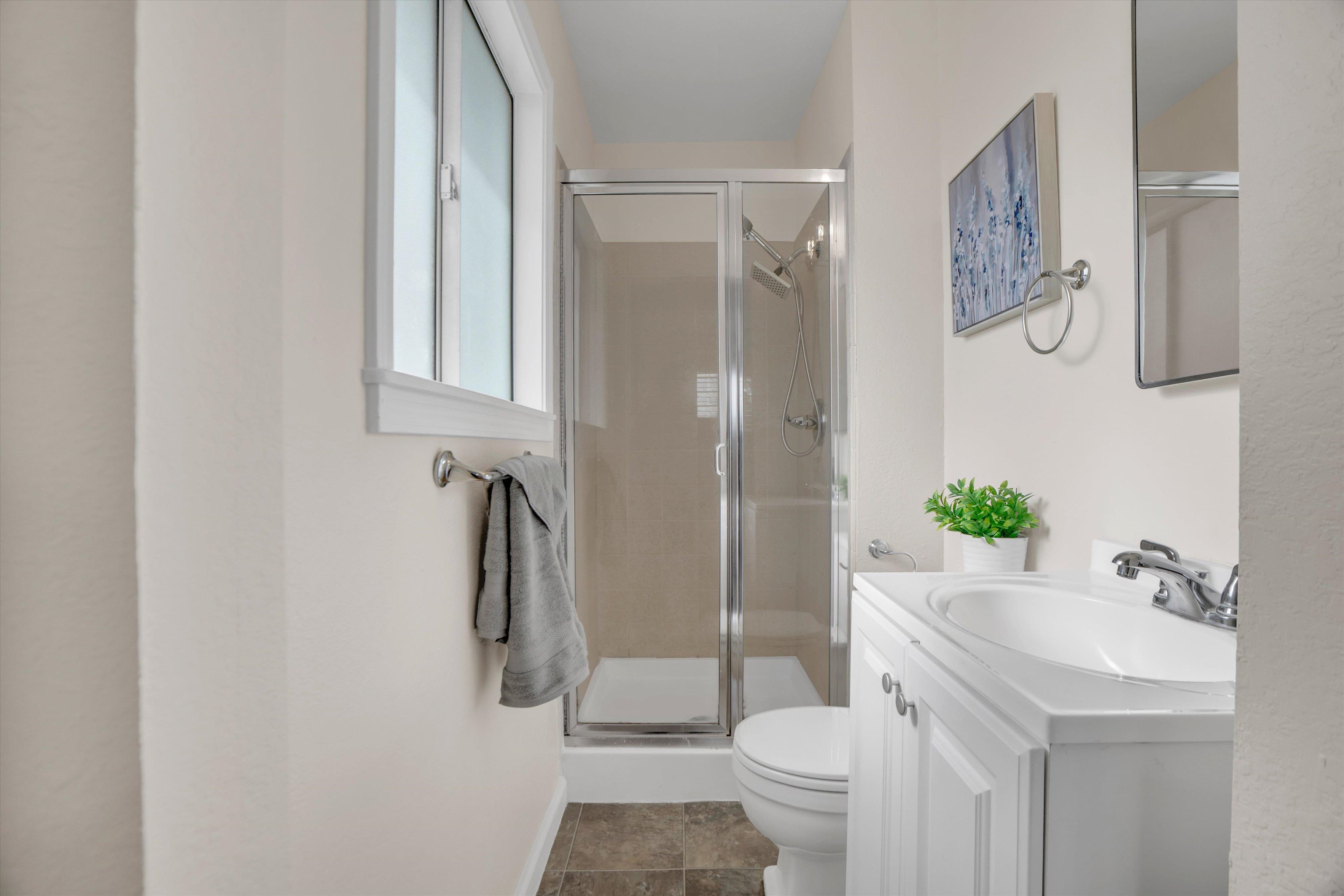 Detail Gallery Image 25 of 33 For 628 Nightingale St, Livermore,  CA 94551 - 4 Beds | 2 Baths