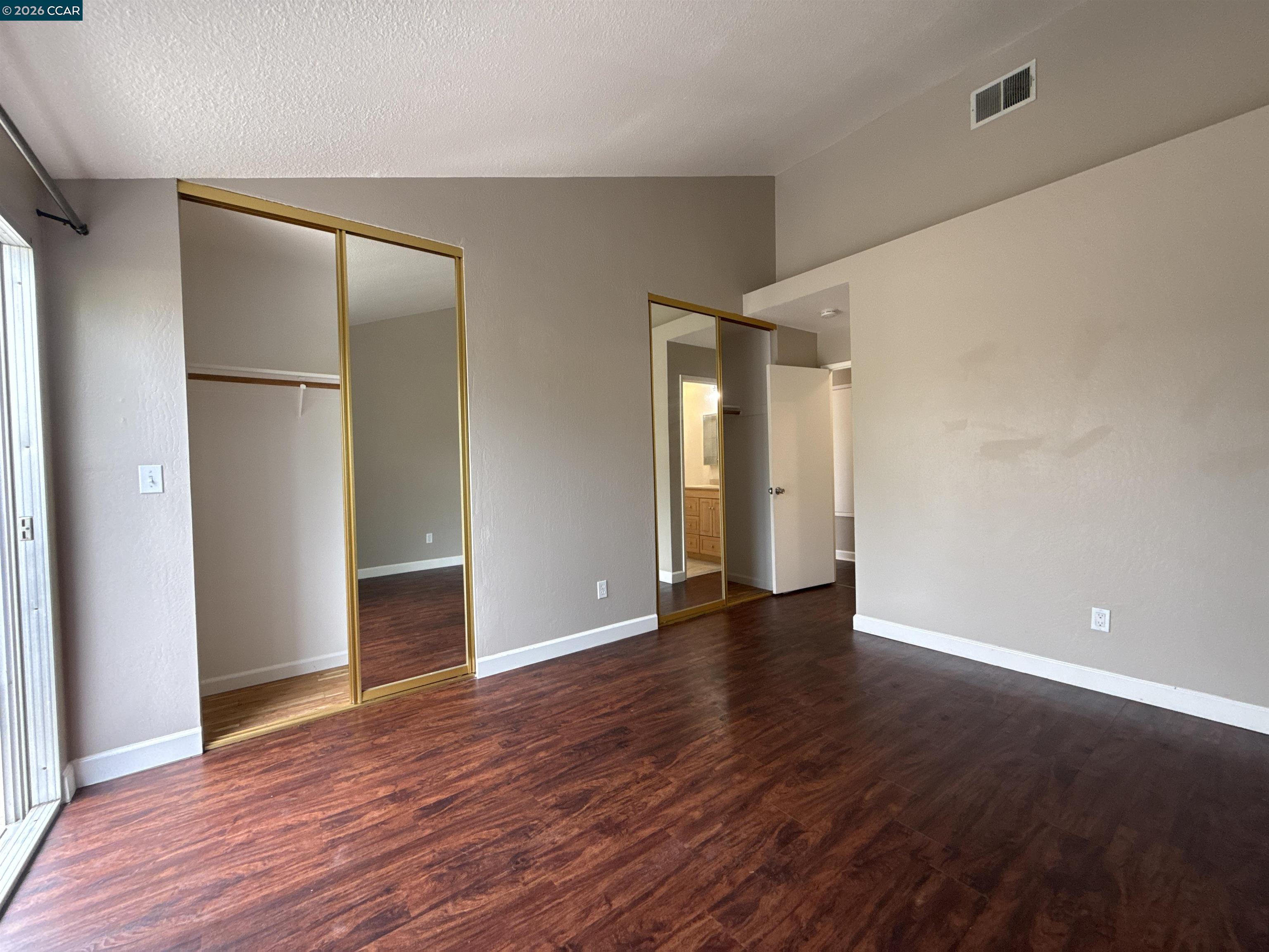 Detail Gallery Image 10 of 19 For 5303 Grasswood Cir, Concord,  CA 94521 - 2 Beds | 2 Baths