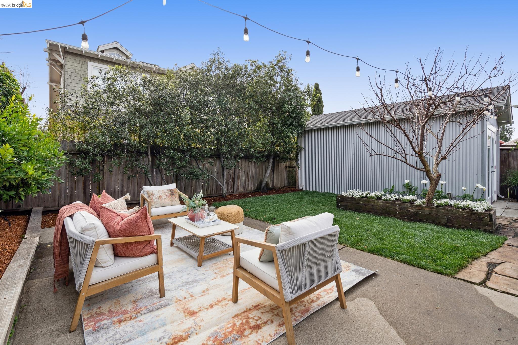 Detail Gallery Image 34 of 52 For 5360 Boyd Avenue, Oakland,  CA 94618-1112 - 3 Beds | 2 Baths
