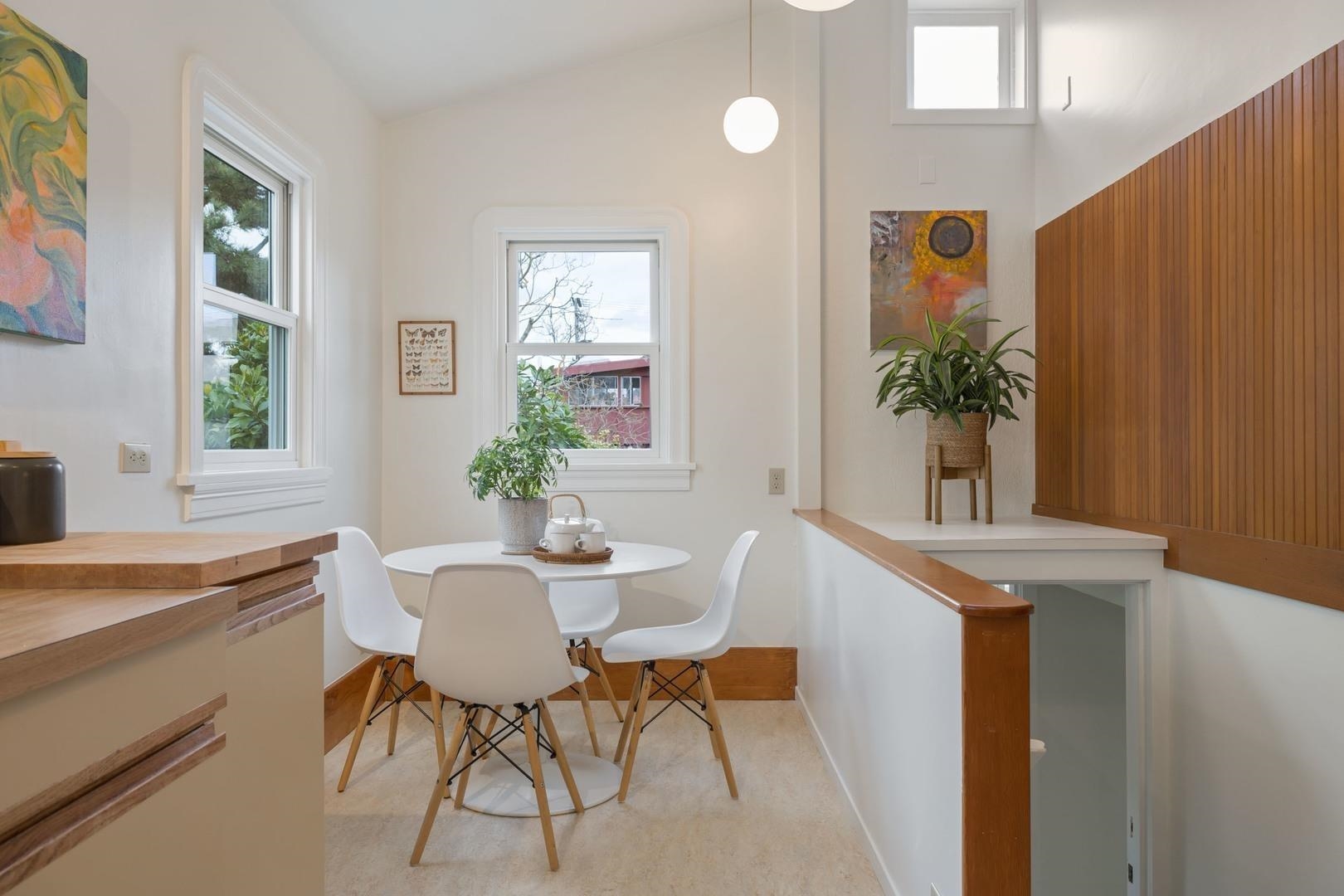 Detail Gallery Image 11 of 24 For 2123 Oregon St, Berkeley,  CA 94705 - 3 Beds | 1/1 Baths