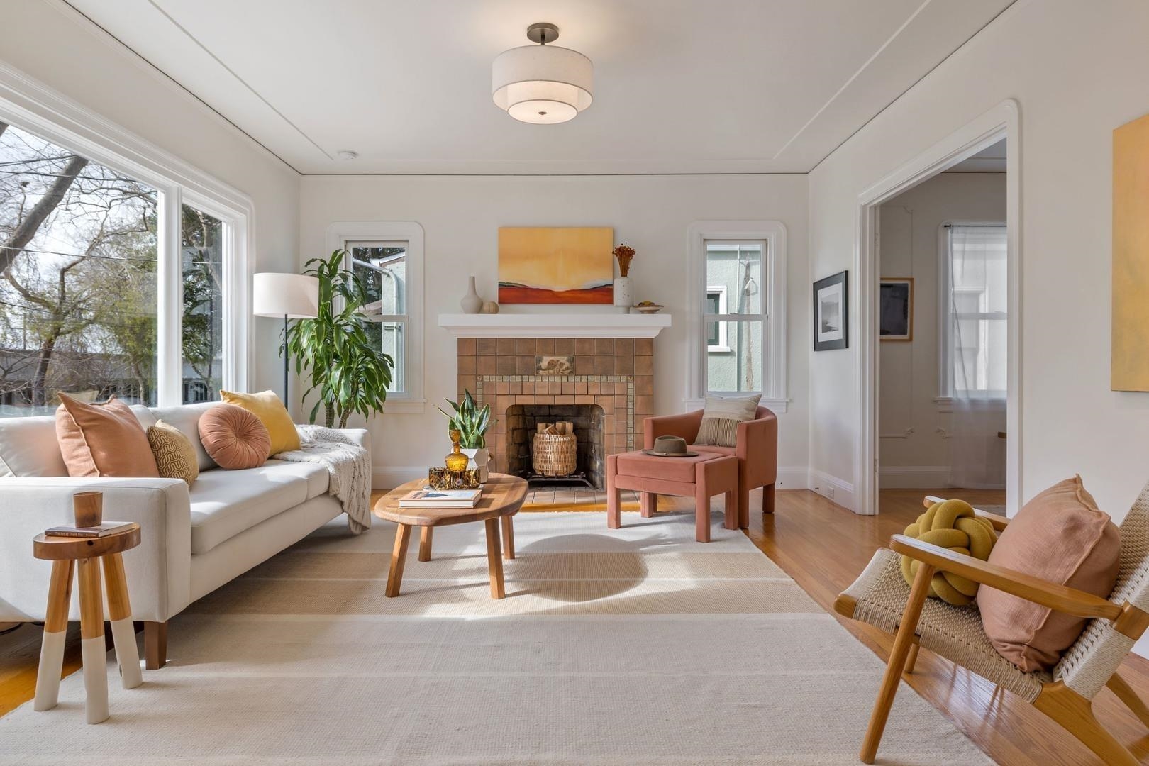 Detail Gallery Image 3 of 24 For 2123 Oregon St, Berkeley,  CA 94705 - 3 Beds | 1/1 Baths