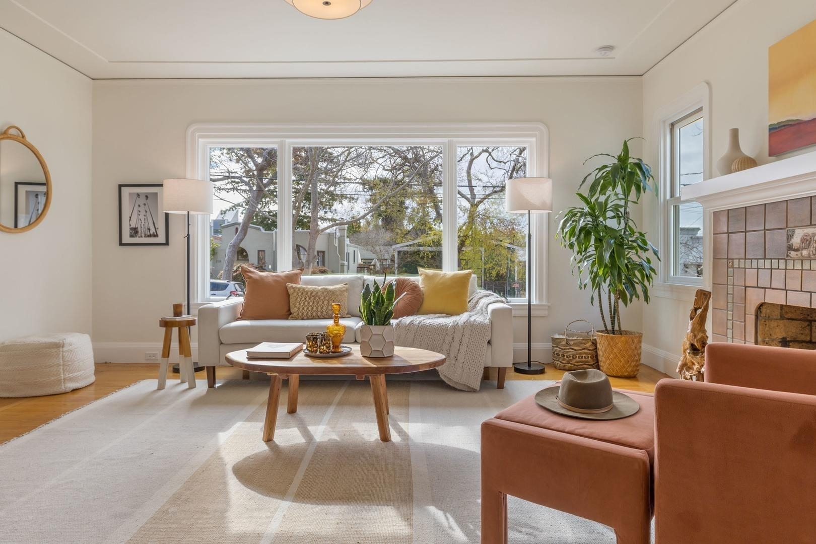 Detail Gallery Image 5 of 24 For 2123 Oregon St, Berkeley,  CA 94705 - 3 Beds | 1/1 Baths