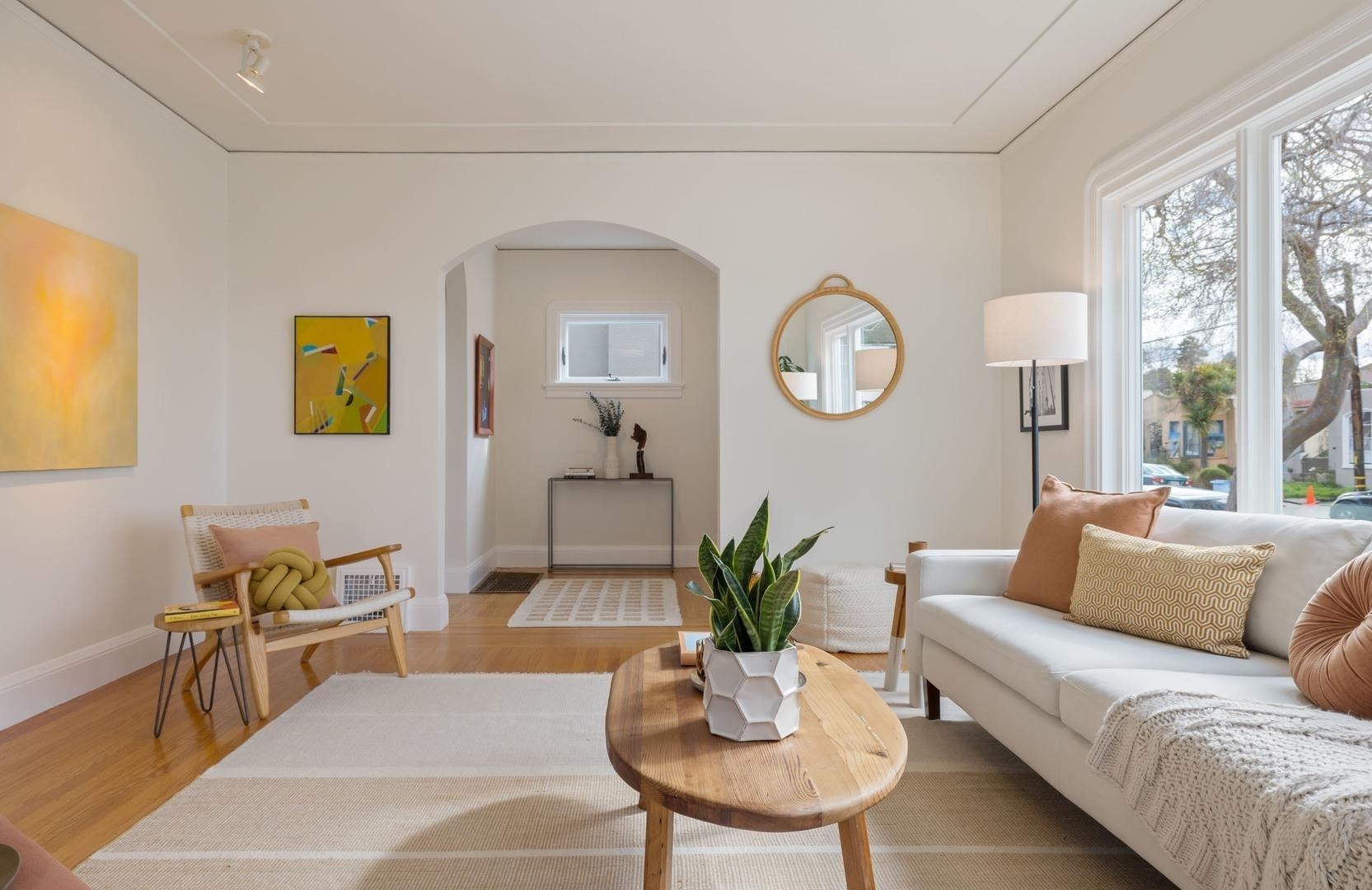 Detail Gallery Image 6 of 24 For 2123 Oregon St, Berkeley,  CA 94705 - 3 Beds | 1/1 Baths