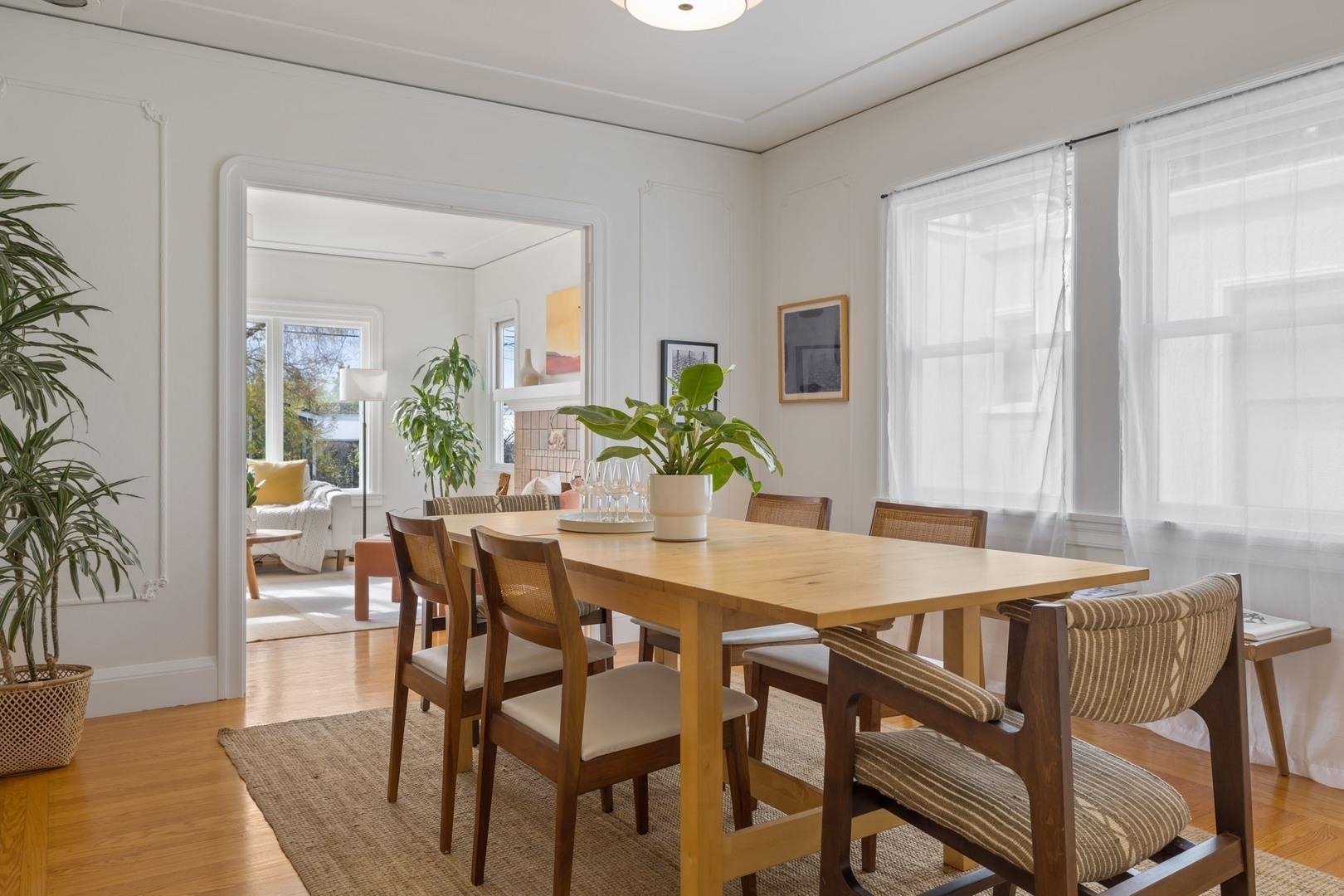 Detail Gallery Image 8 of 24 For 2123 Oregon St, Berkeley,  CA 94705 - 3 Beds | 1/1 Baths