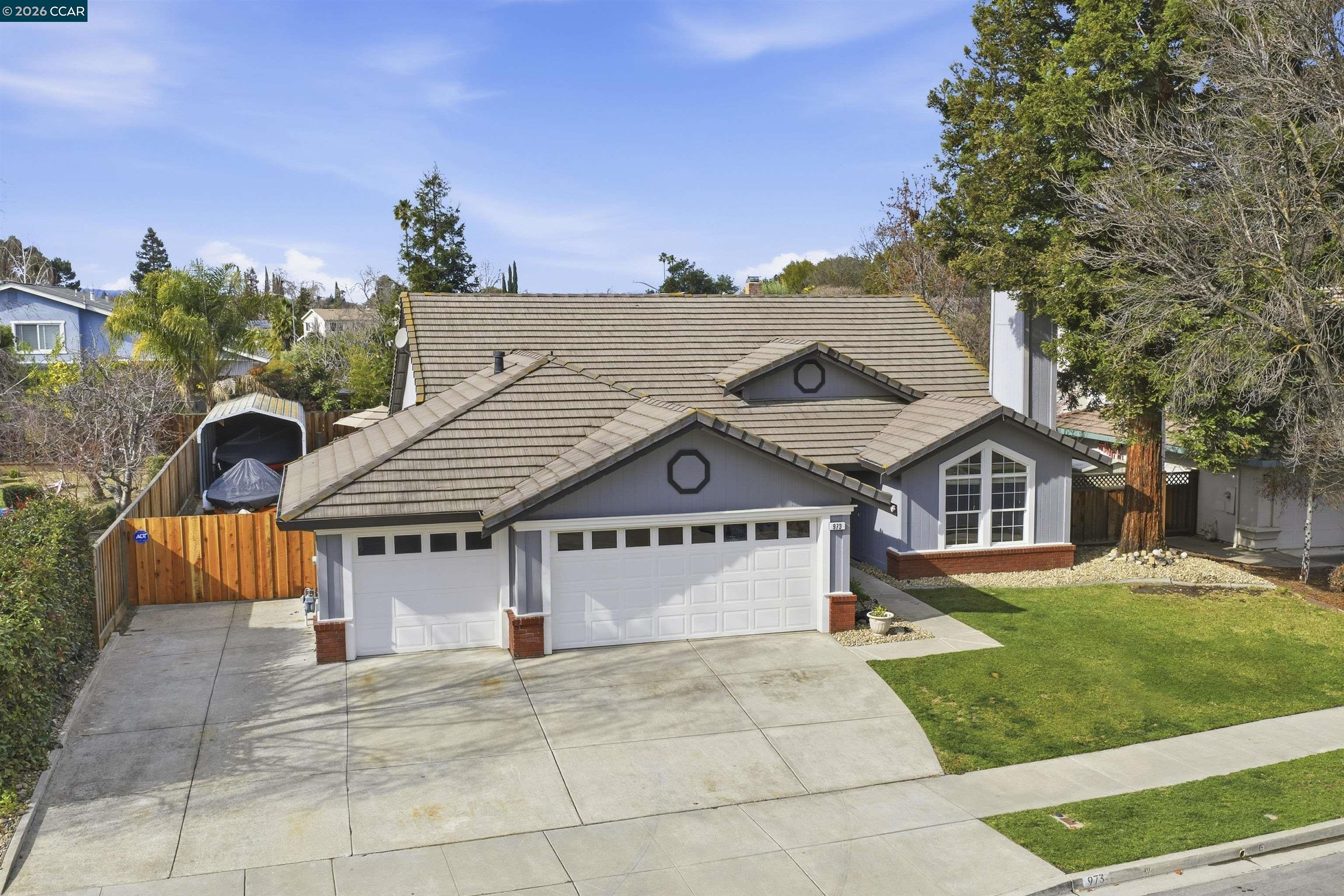 Detail Gallery Image 3 of 41 For 973 Jessica Dr, Livermore,  CA 94550 - 4 Beds | 2 Baths