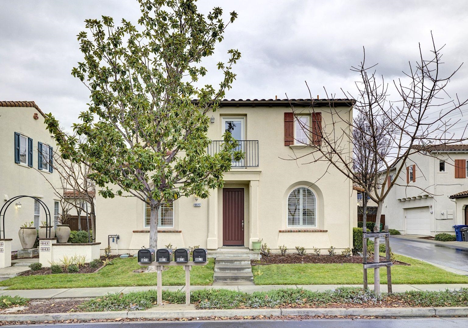 Detail Gallery Image 2 of 54 For 9827 Belladonna Dr, San Ramon,  CA 94582 - 3 Beds | 2/1 Baths