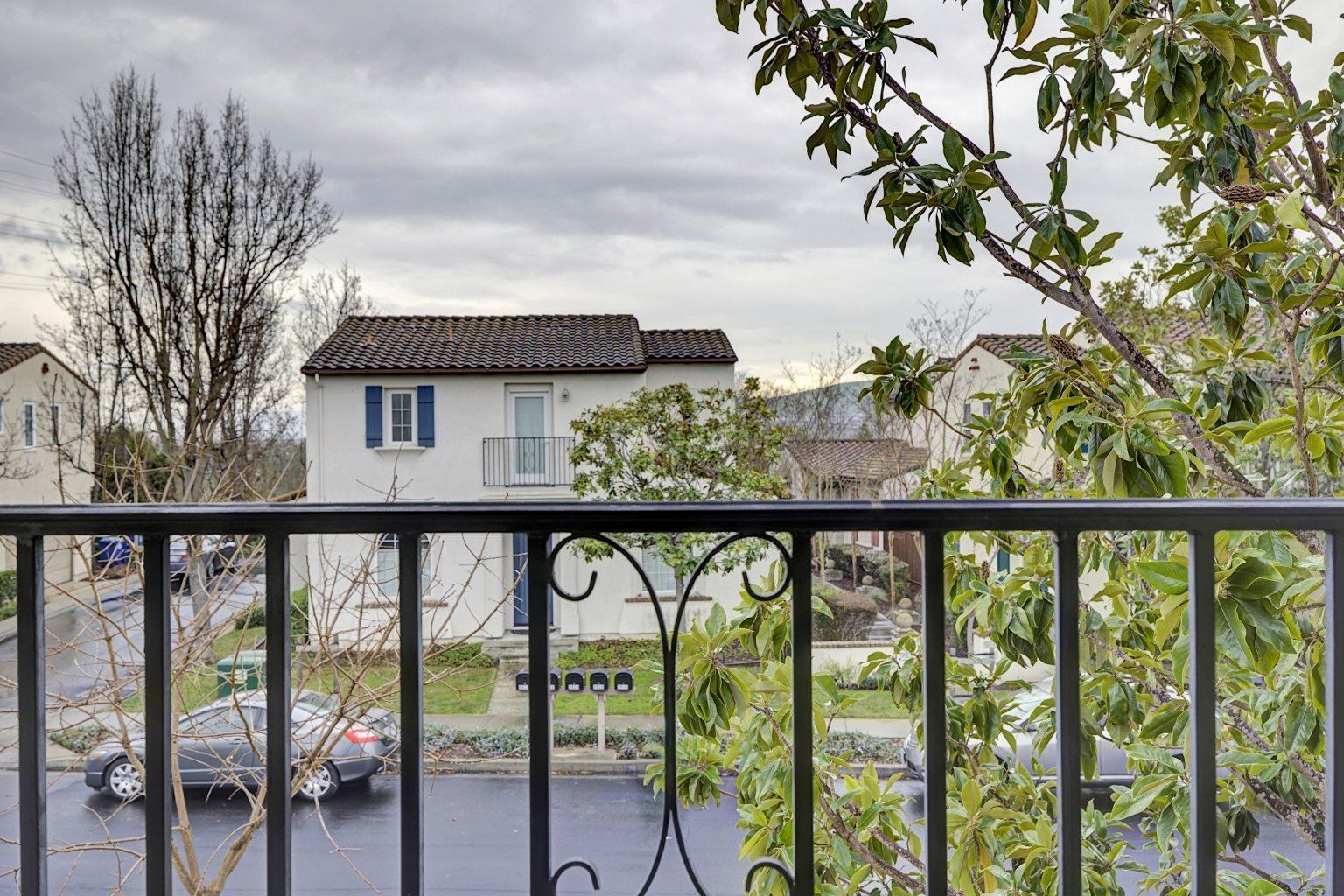 Detail Gallery Image 31 of 54 For 9827 Belladonna Dr, San Ramon,  CA 94582 - 3 Beds | 2/1 Baths