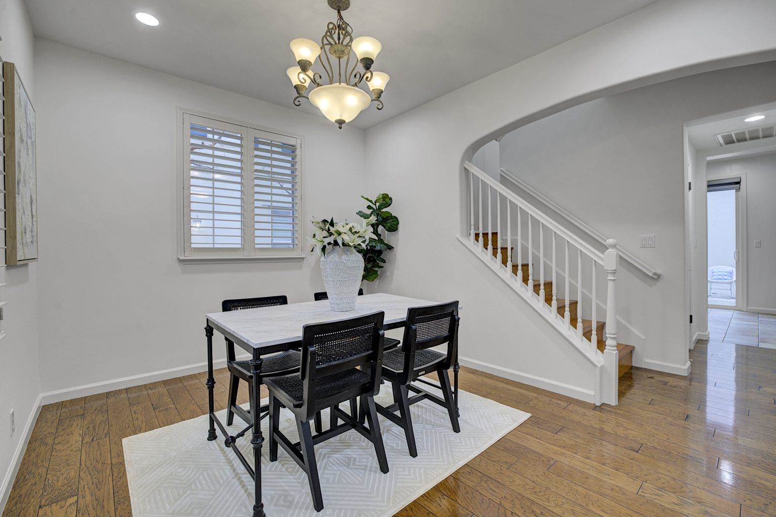 Detail Gallery Image 9 of 54 For 9827 Belladonna Dr, San Ramon,  CA 94582 - 3 Beds | 2/1 Baths