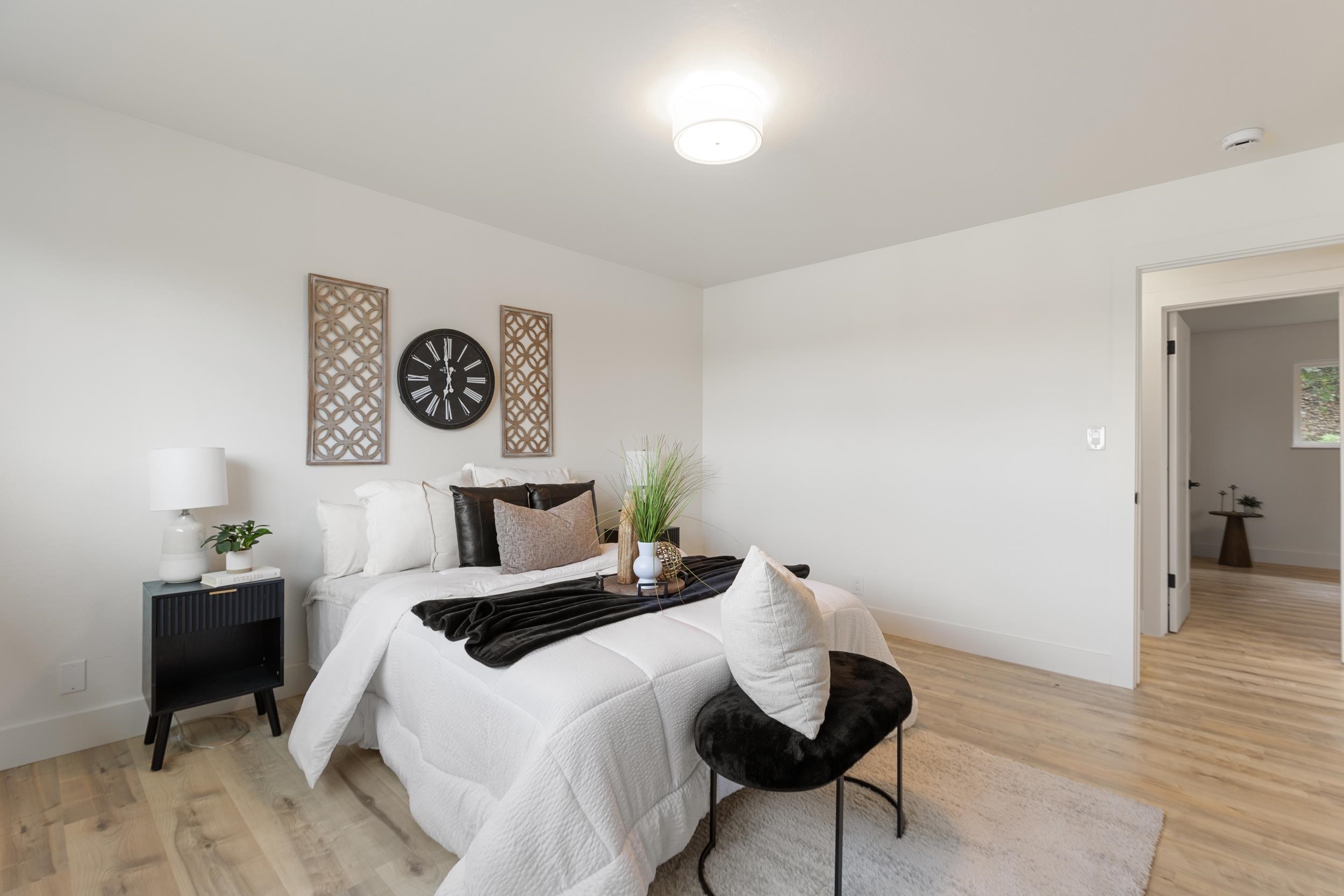 Detail Gallery Image 26 of 41 For 4072 Oak Hill Rd, Oakland,  CA 94605 - 3 Beds | 2 Baths