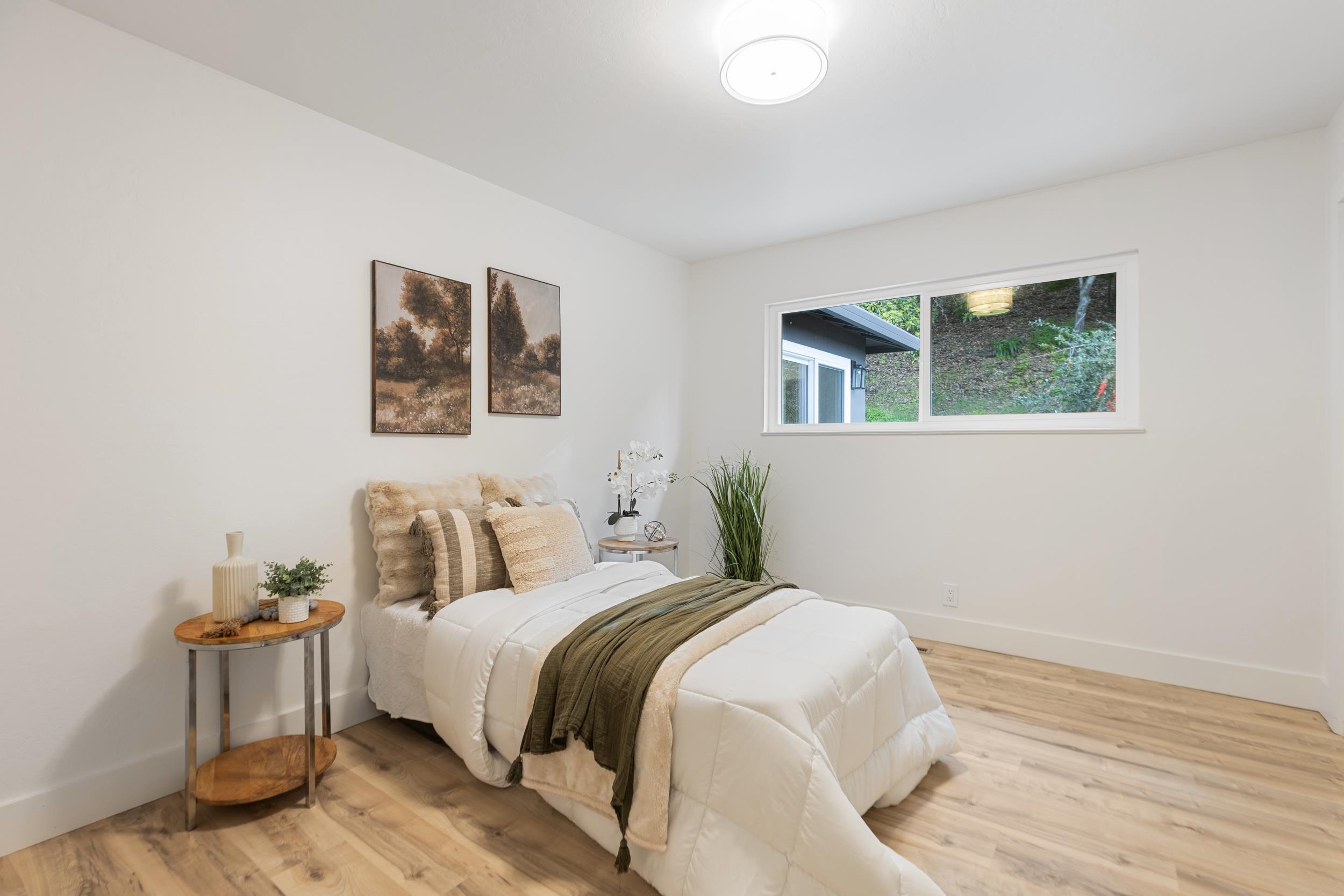 Detail Gallery Image 31 of 41 For 4072 Oak Hill Rd, Oakland,  CA 94605 - 3 Beds | 2 Baths