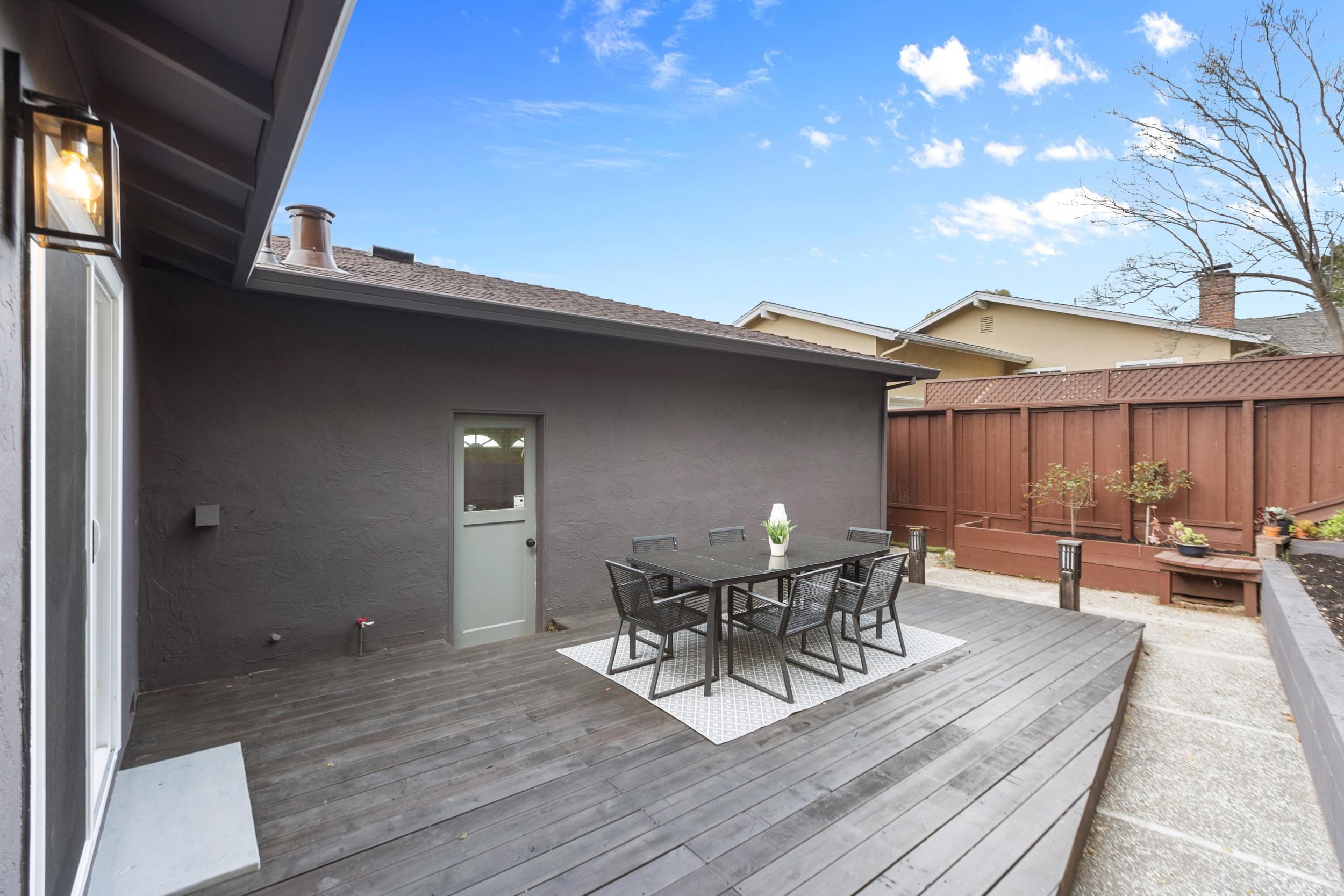 Detail Gallery Image 36 of 41 For 4072 Oak Hill Rd, Oakland,  CA 94605 - 3 Beds | 2 Baths