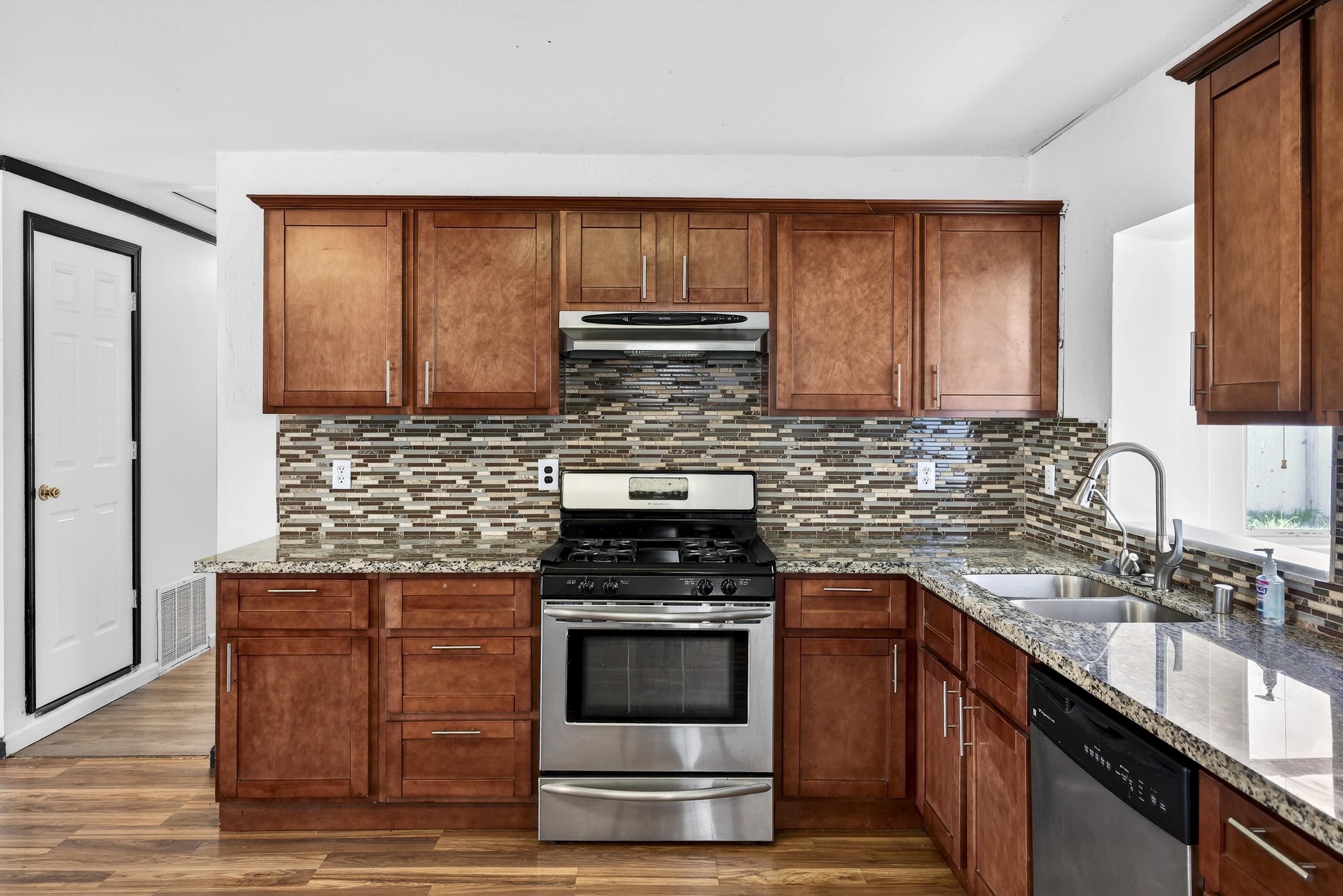 Detail Gallery Image 13 of 51 For 1324 Noia Ave, Antioch,  CA 94509 - 3 Beds | 1 Baths