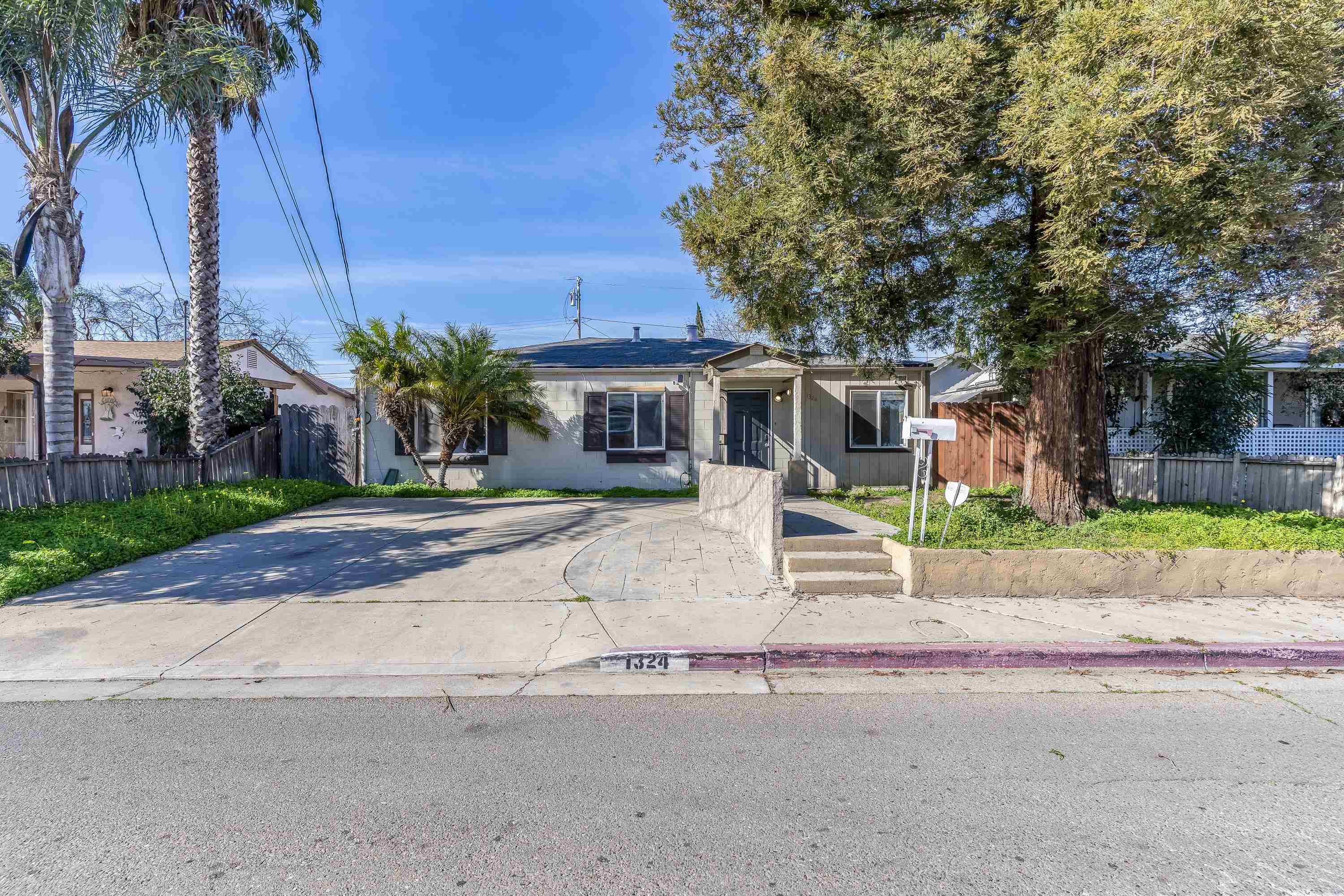 Detail Gallery Image 3 of 51 For 1324 Noia Ave, Antioch,  CA 94509 - 3 Beds | 1 Baths