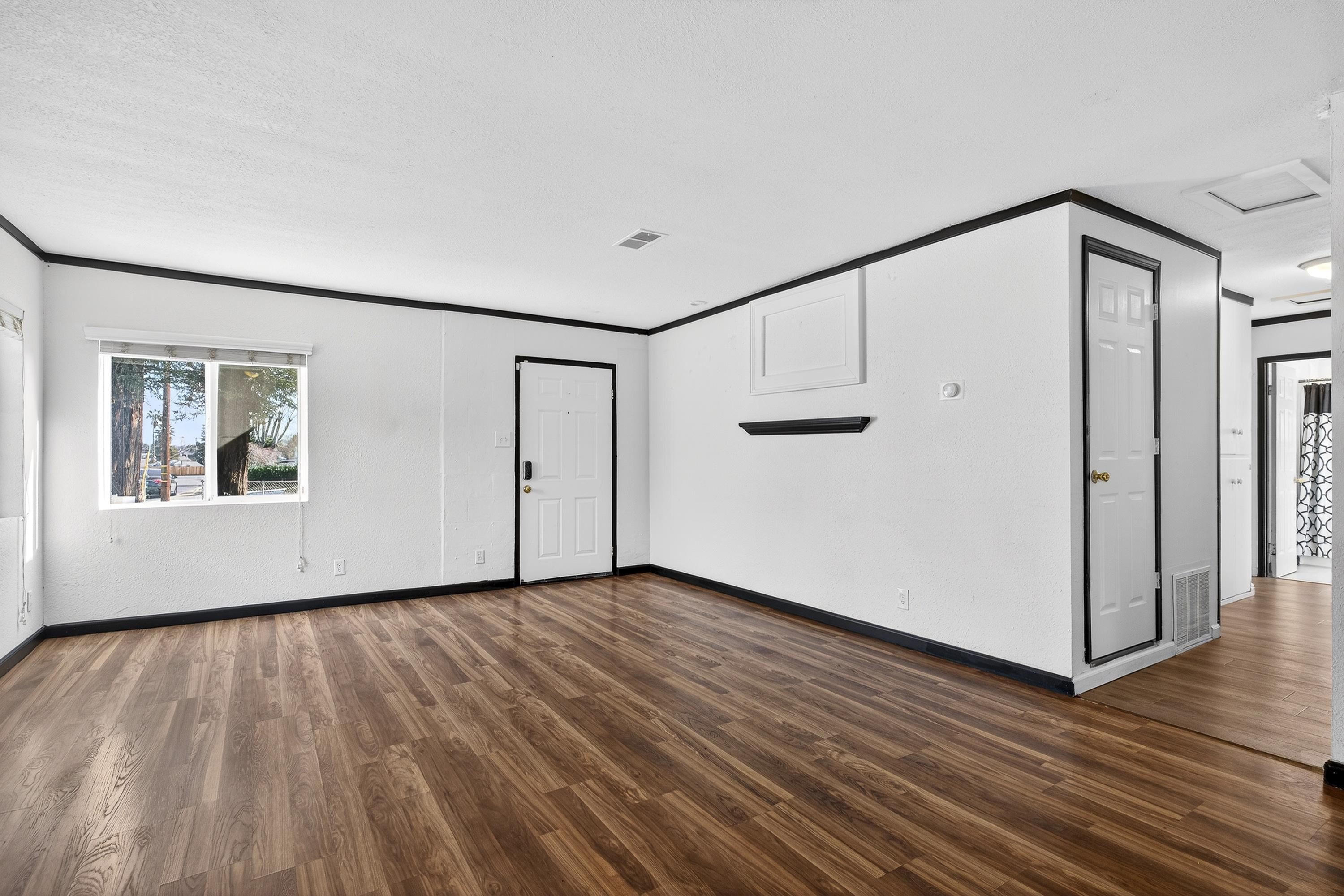 Detail Gallery Image 8 of 51 For 1324 Noia Ave, Antioch,  CA 94509 - 3 Beds | 1 Baths