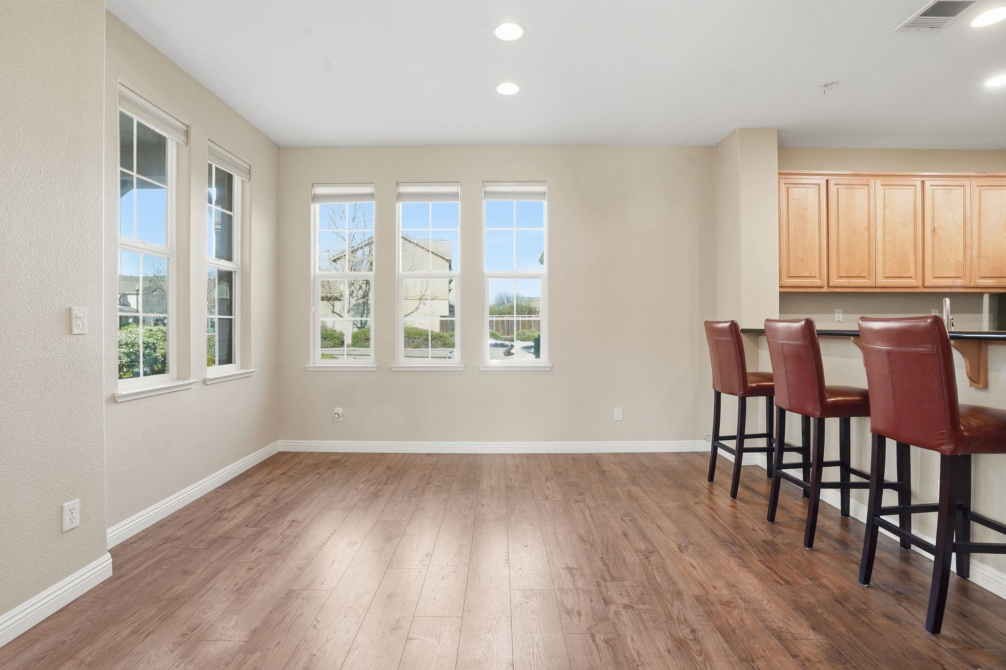 Detail Gallery Image 14 of 31 For 9489 California Oak Cir, Patterson,  CA 95363 - 4 Beds | 3/1 Baths