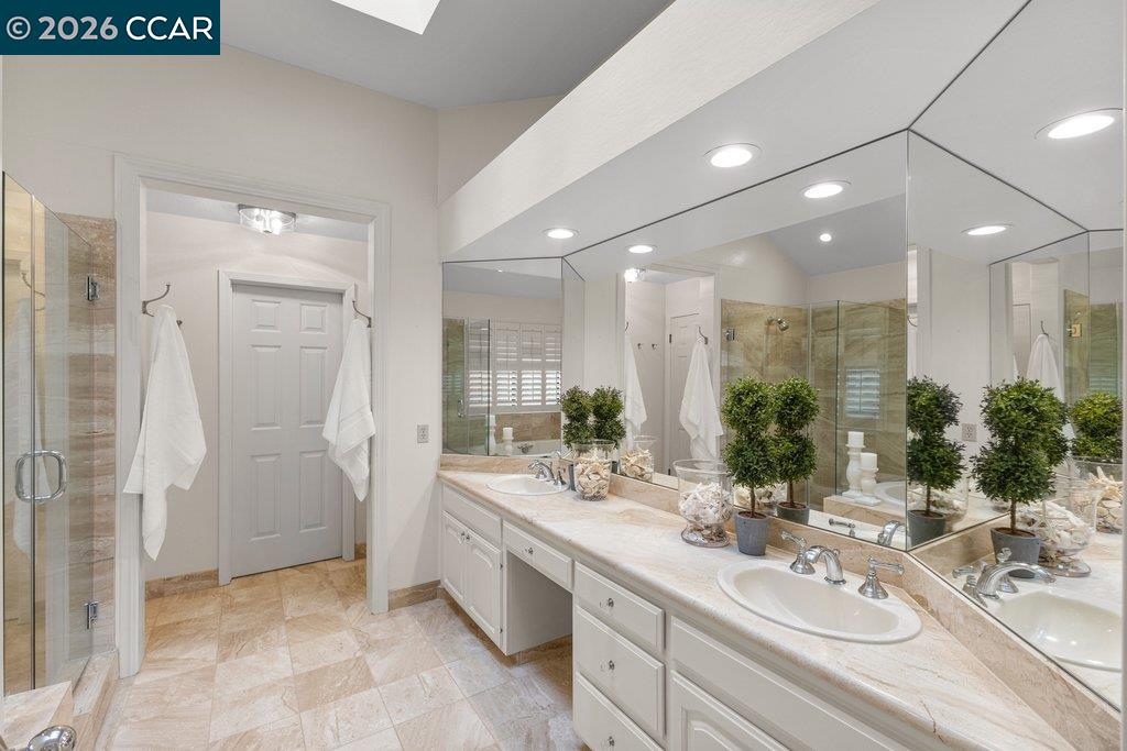 Detail Gallery Image 22 of 49 For 1239 Whispering Oaks Dr, Danville,  CA 94506 - 4 Beds | 3 Baths