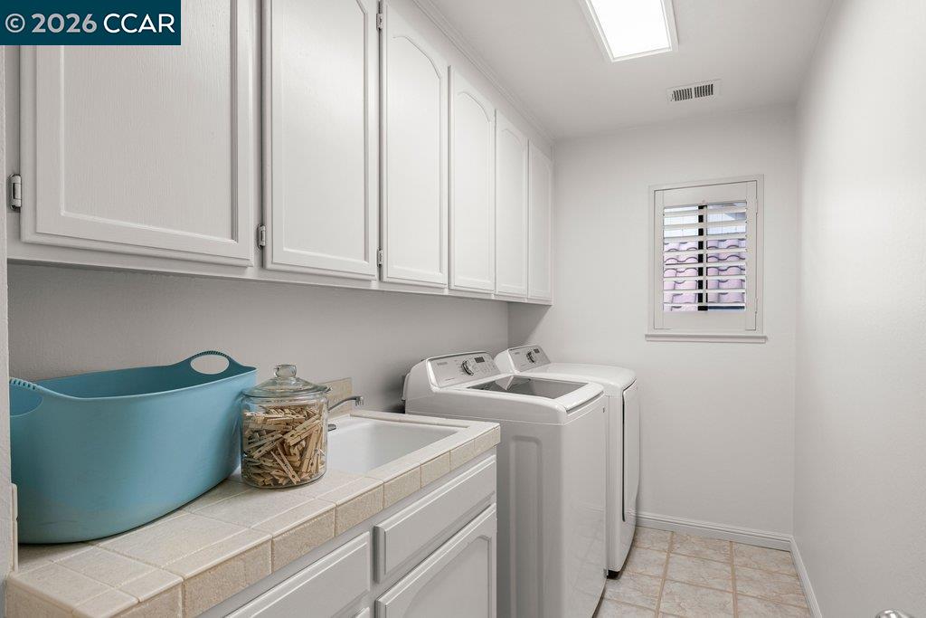 Detail Gallery Image 37 of 49 For 1239 Whispering Oaks Dr, Danville,  CA 94506 - 4 Beds | 3 Baths