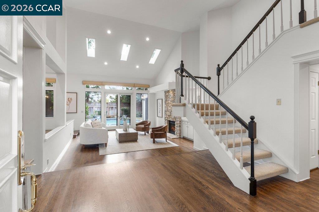 Detail Gallery Image 5 of 49 For 1239 Whispering Oaks Dr, Danville,  CA 94506 - 4 Beds | 3 Baths