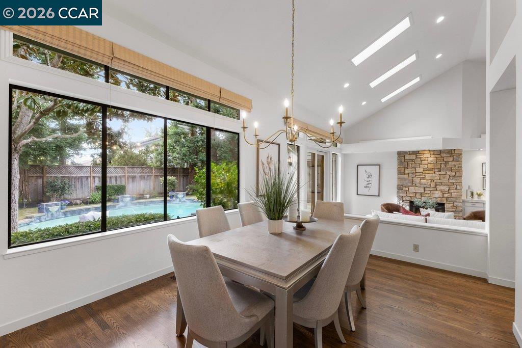 Detail Gallery Image 10 of 49 For 1239 Whispering Oaks Dr, Danville,  CA 94506 - 4 Beds | 3 Baths