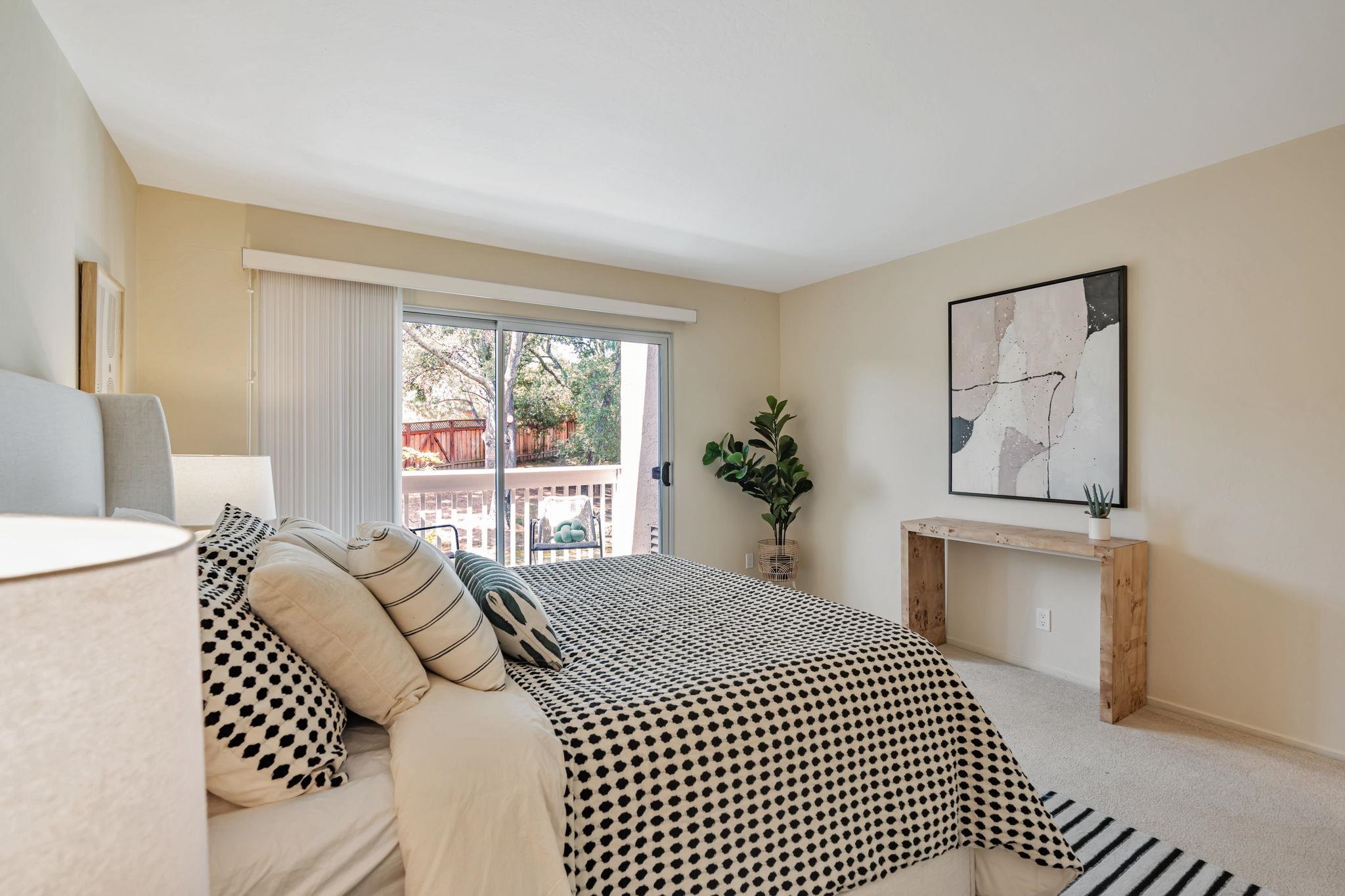 Detail Gallery Image 28 of 41 For 675 Sharon Park Dr #245,  Menlo Park,  CA 94025 - 2 Beds | 2 Baths