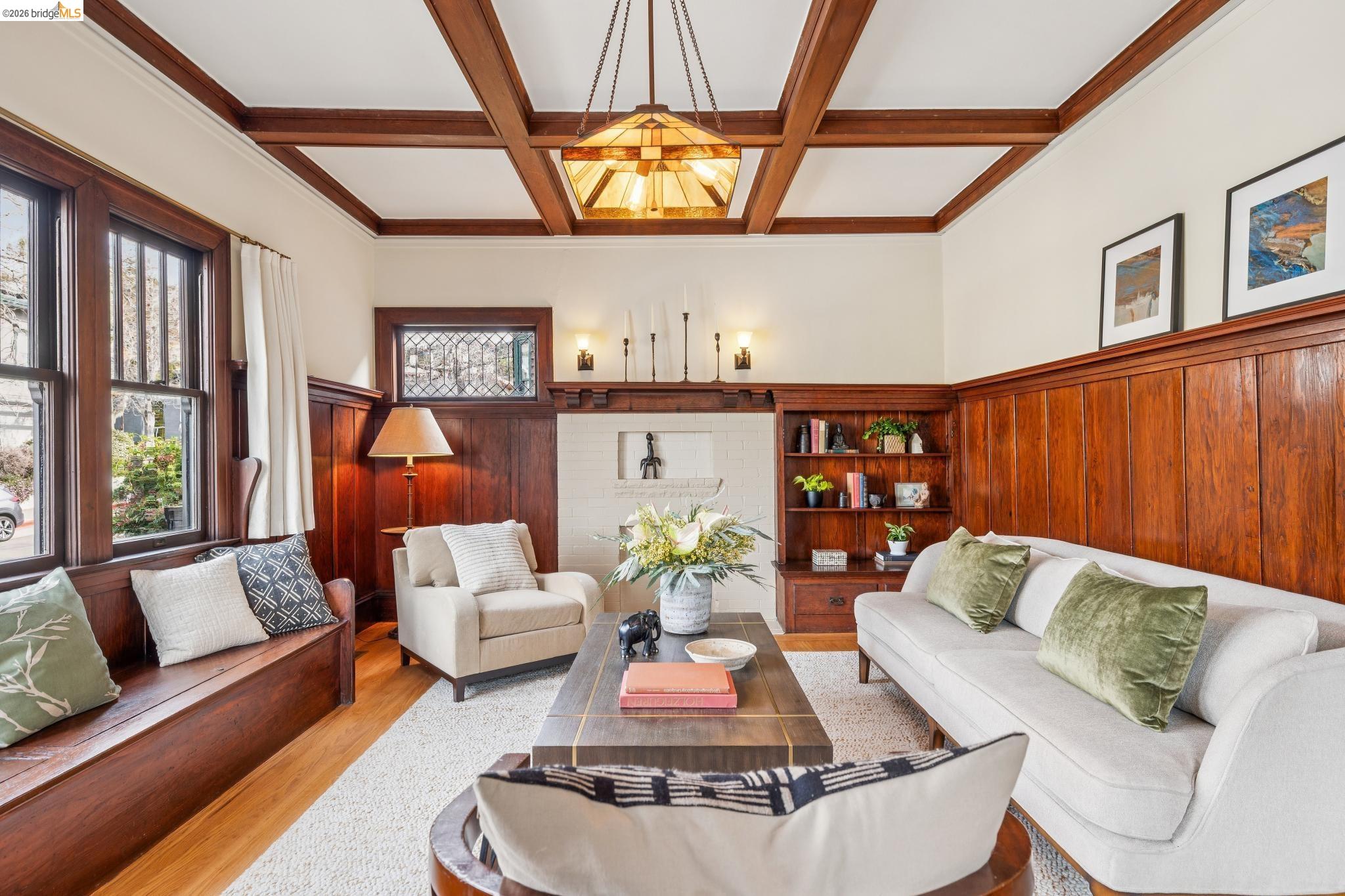 Front Image Thumbnail for EB41123717