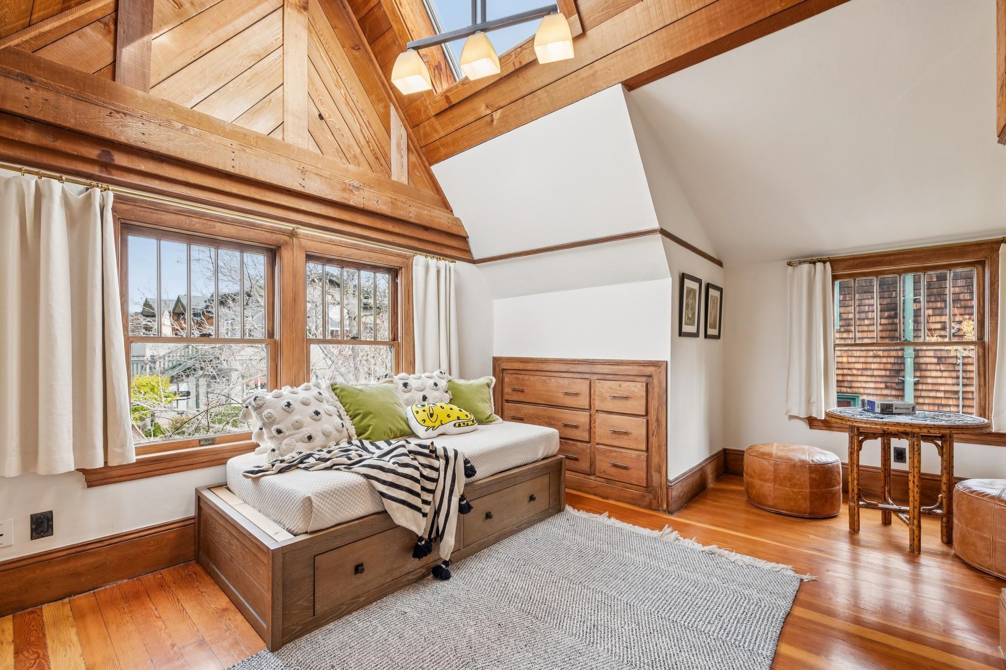 Detail Gallery Image 28 of 57 For 2012 Rose St, Berkeley,  CA 94709 - 2 Beds | 1/1 Baths