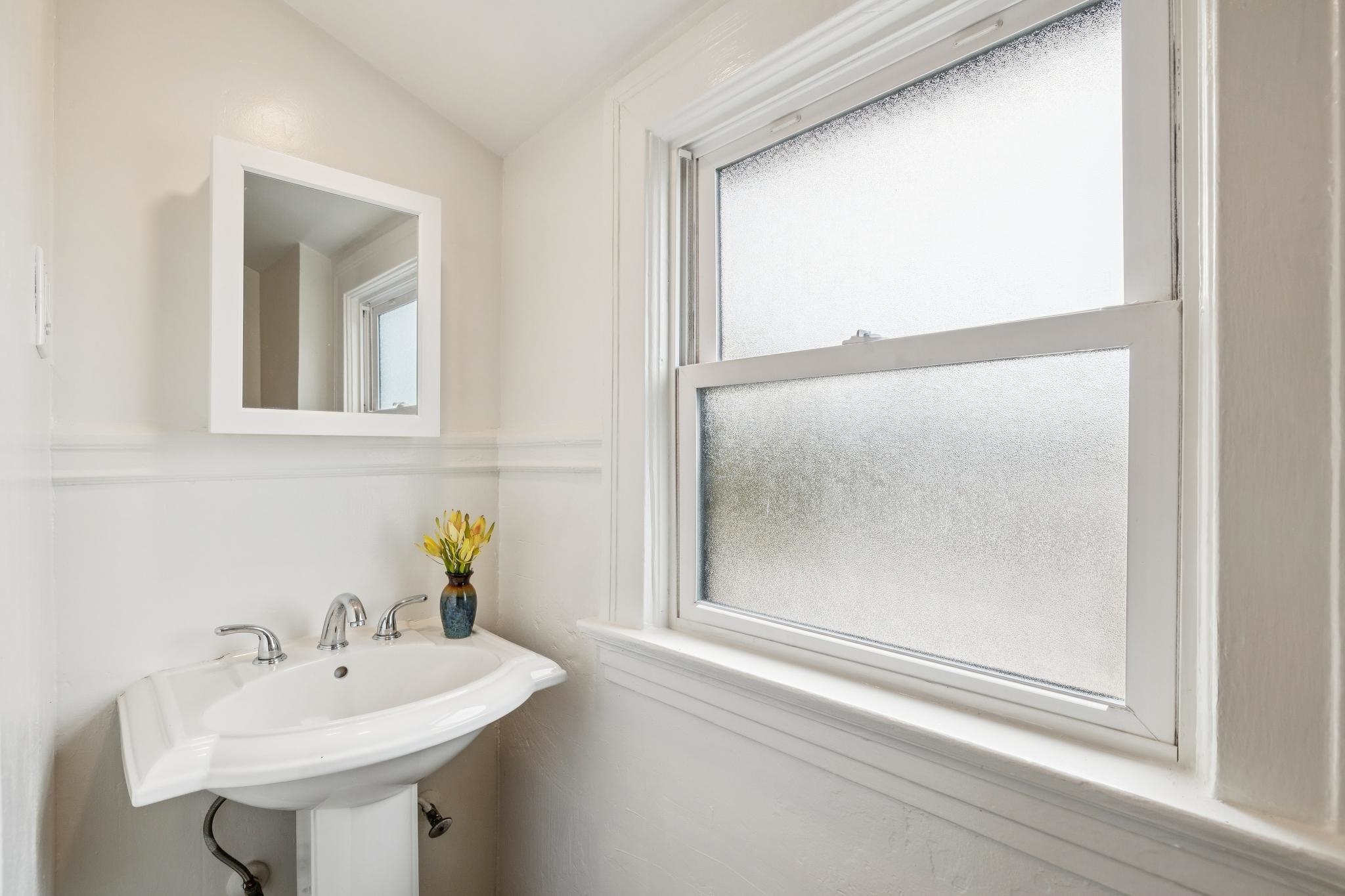 Detail Gallery Image 44 of 57 For 2012 Rose St, Berkeley,  CA 94709 - 2 Beds | 1/1 Baths