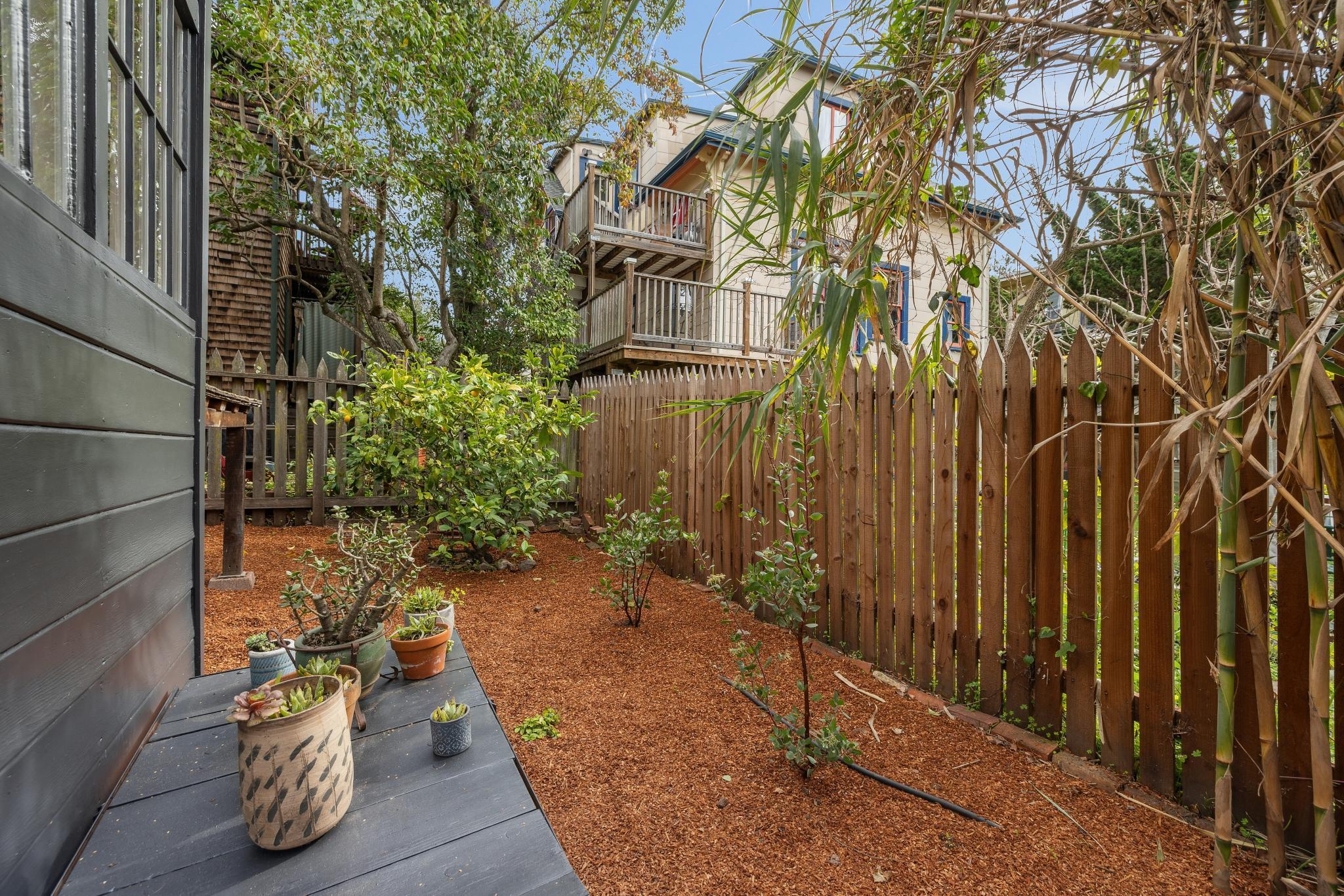 Detail Gallery Image 45 of 57 For 2012 Rose St, Berkeley,  CA 94709 - 2 Beds | 1/1 Baths