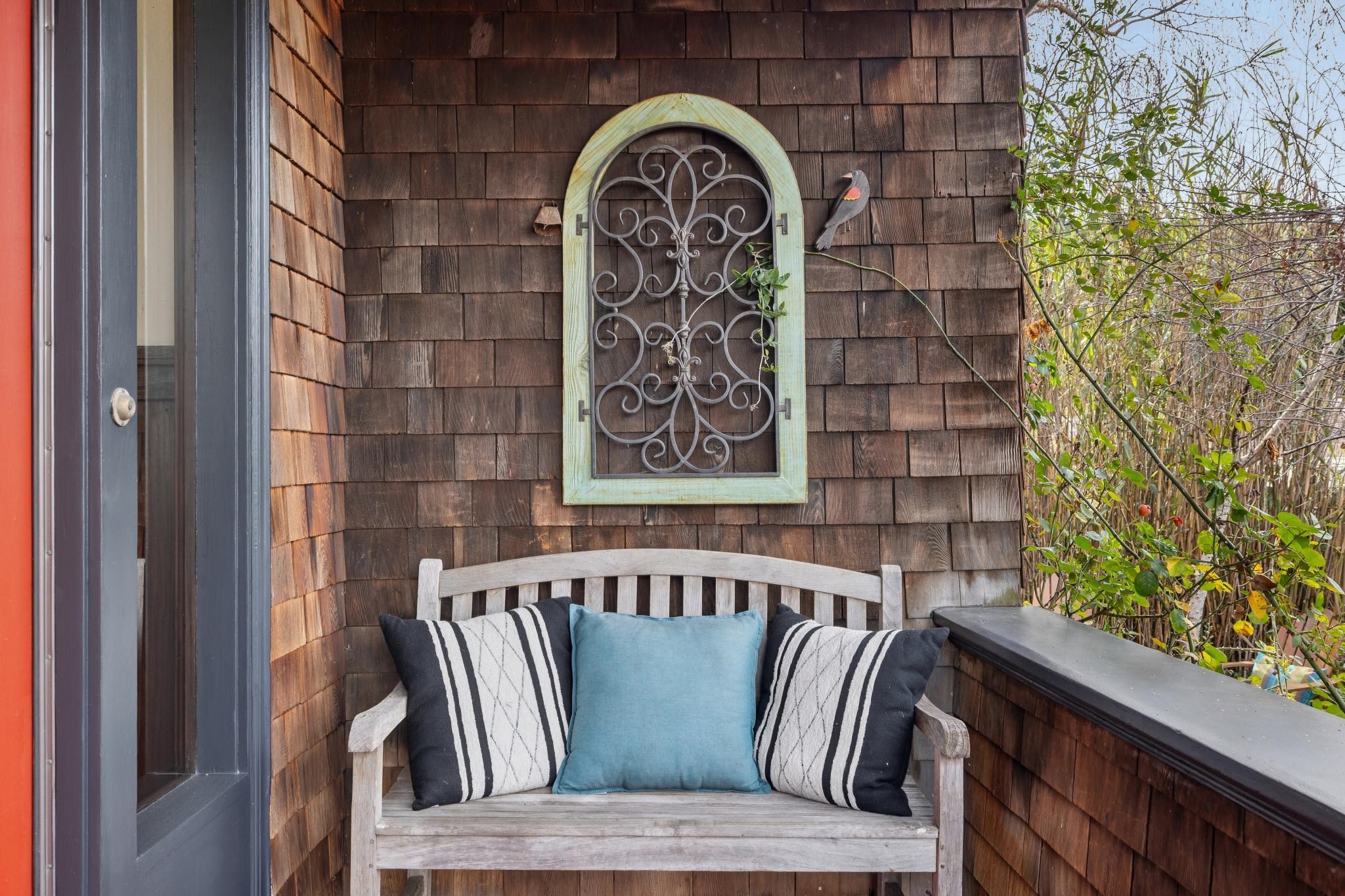 Detail Gallery Image 6 of 57 For 2012 Rose St, Berkeley,  CA 94709 - 2 Beds | 1/1 Baths