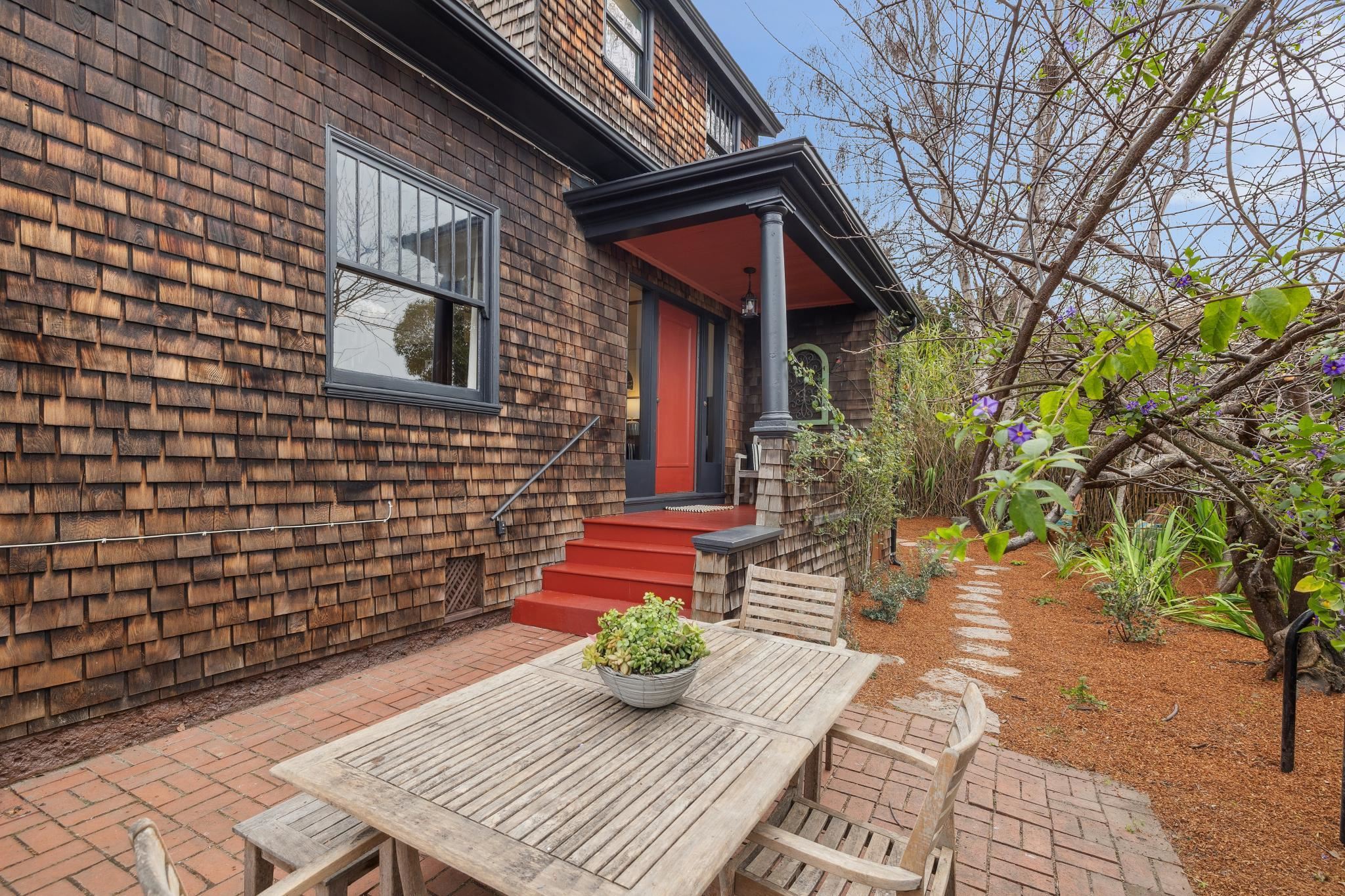 Detail Gallery Image 7 of 57 For 2012 Rose St, Berkeley,  CA 94709 - 2 Beds | 1/1 Baths