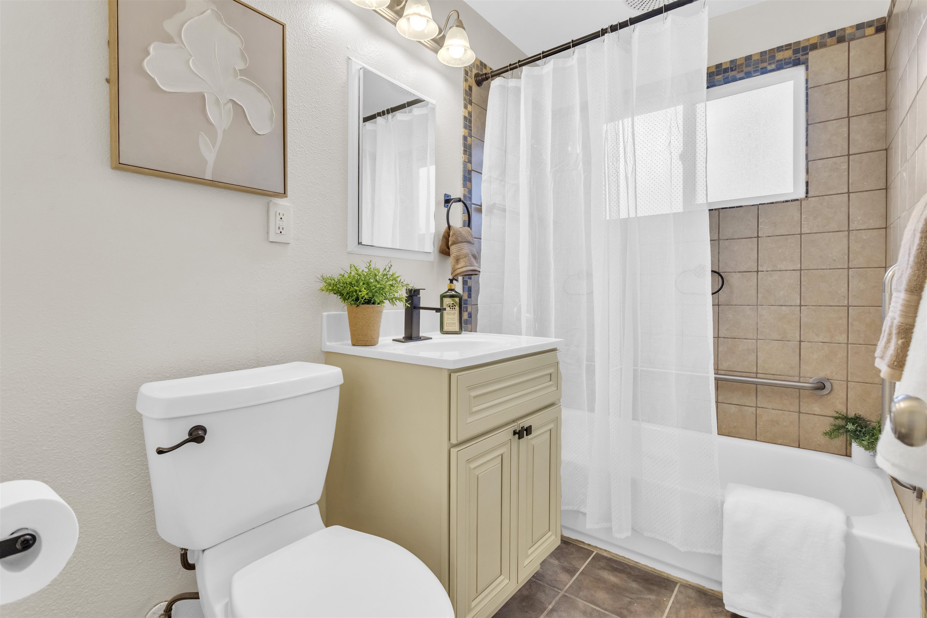 Detail Gallery Image 12 of 26 For 312 Cottonwood Dr, Vallejo,  CA 94591 - 3 Beds | 1 Baths