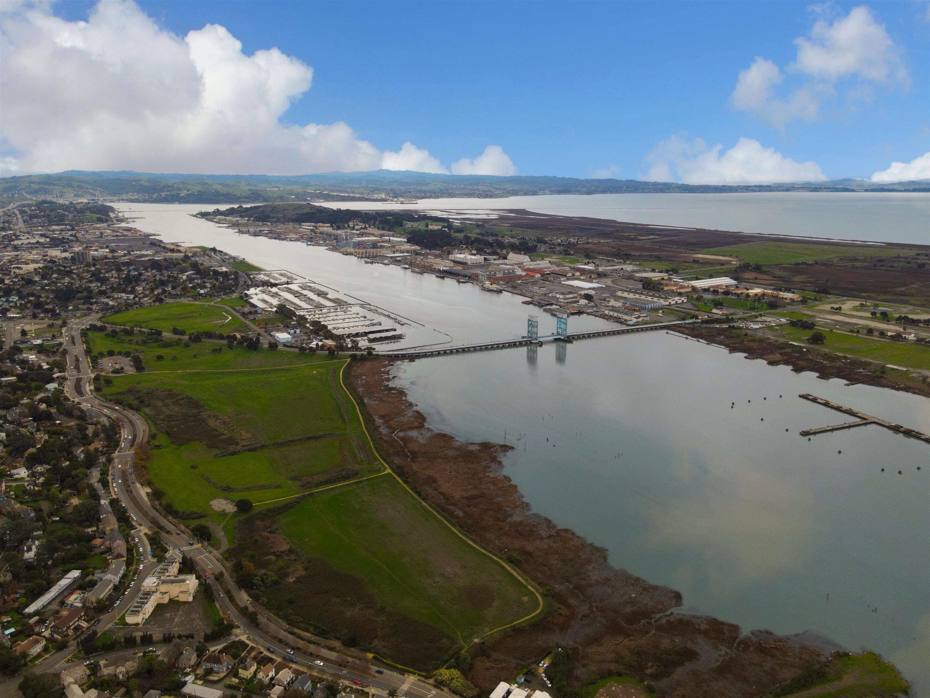 Detail Gallery Image 25 of 26 For 312 Cottonwood Dr, Vallejo,  CA 94591 - 3 Beds | 1 Baths