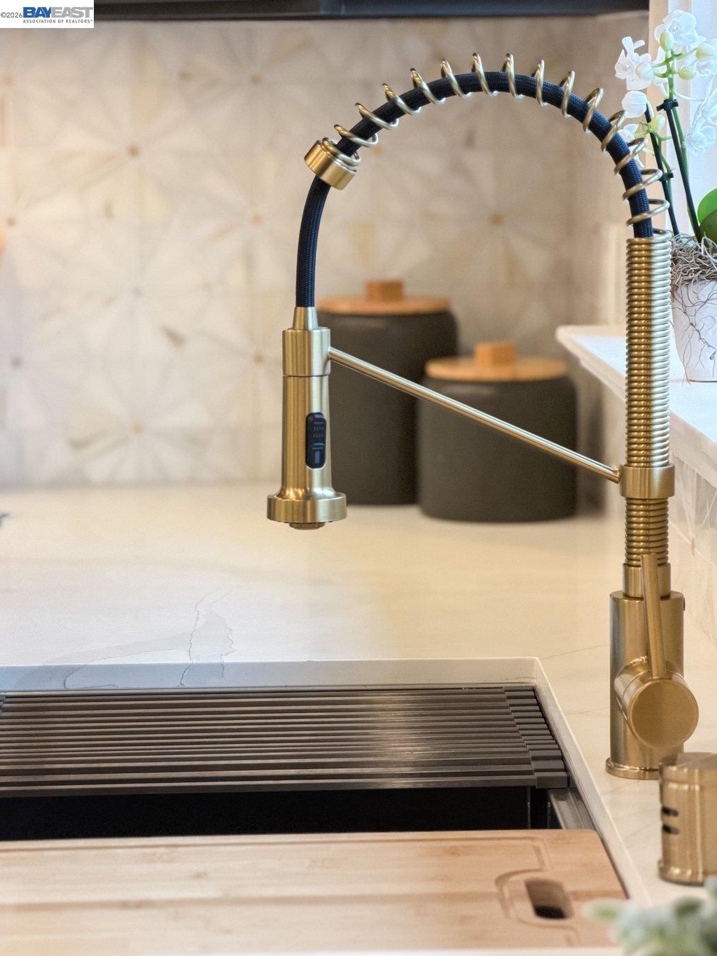 Detail Gallery Image 11 of 55 For 1634 Blake St, Berkeley,  CA 94703 - 4 Beds | 3 Baths