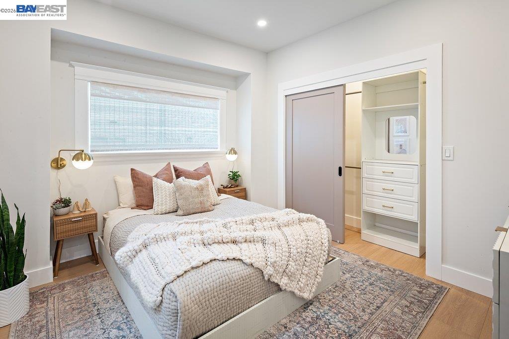 Detail Gallery Image 18 of 55 For 1634 Blake St, Berkeley,  CA 94703 - 4 Beds | 3 Baths