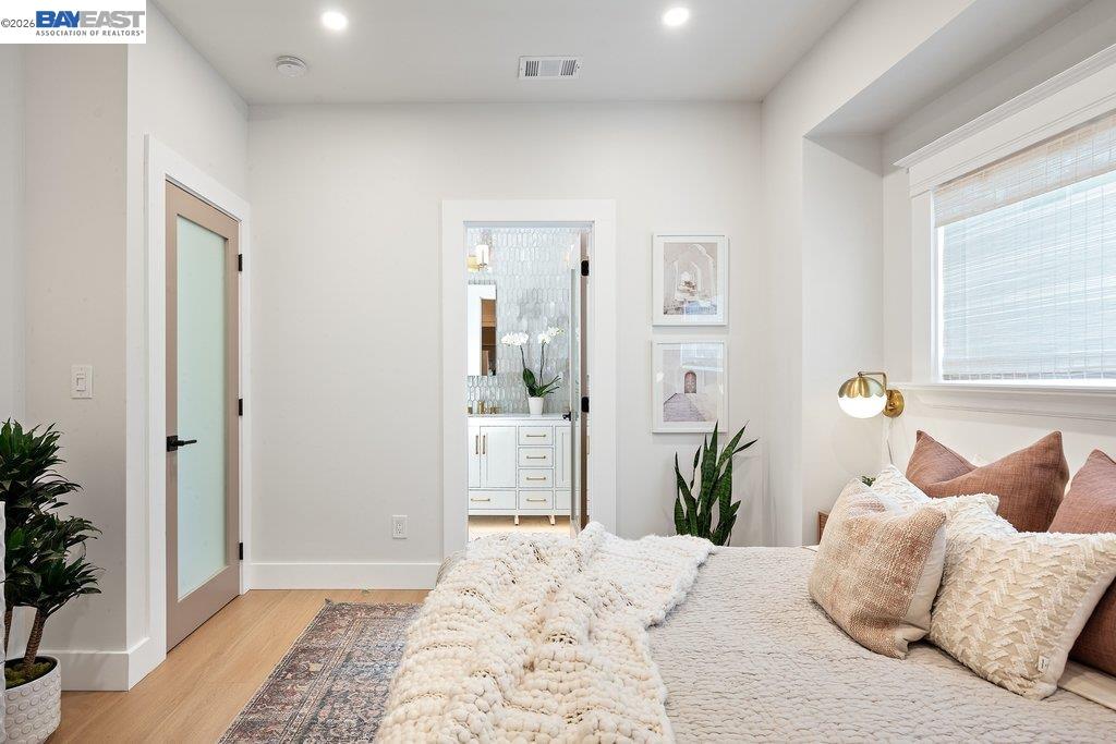 Detail Gallery Image 19 of 55 For 1634 Blake St, Berkeley,  CA 94703 - 4 Beds | 3 Baths