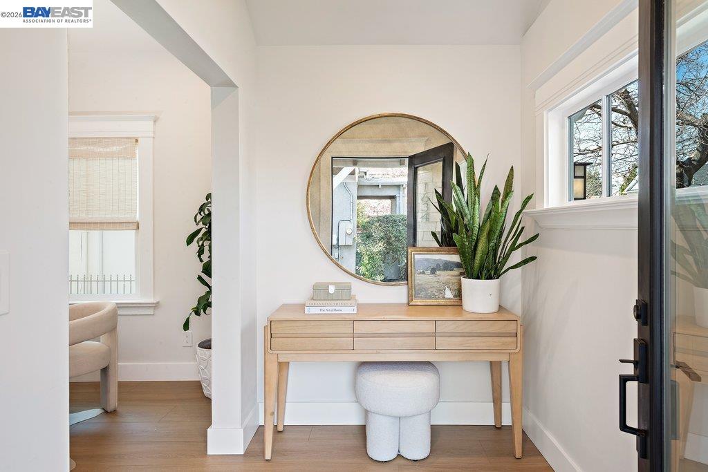 Detail Gallery Image 4 of 55 For 1634 Blake St, Berkeley,  CA 94703 - 4 Beds | 3 Baths